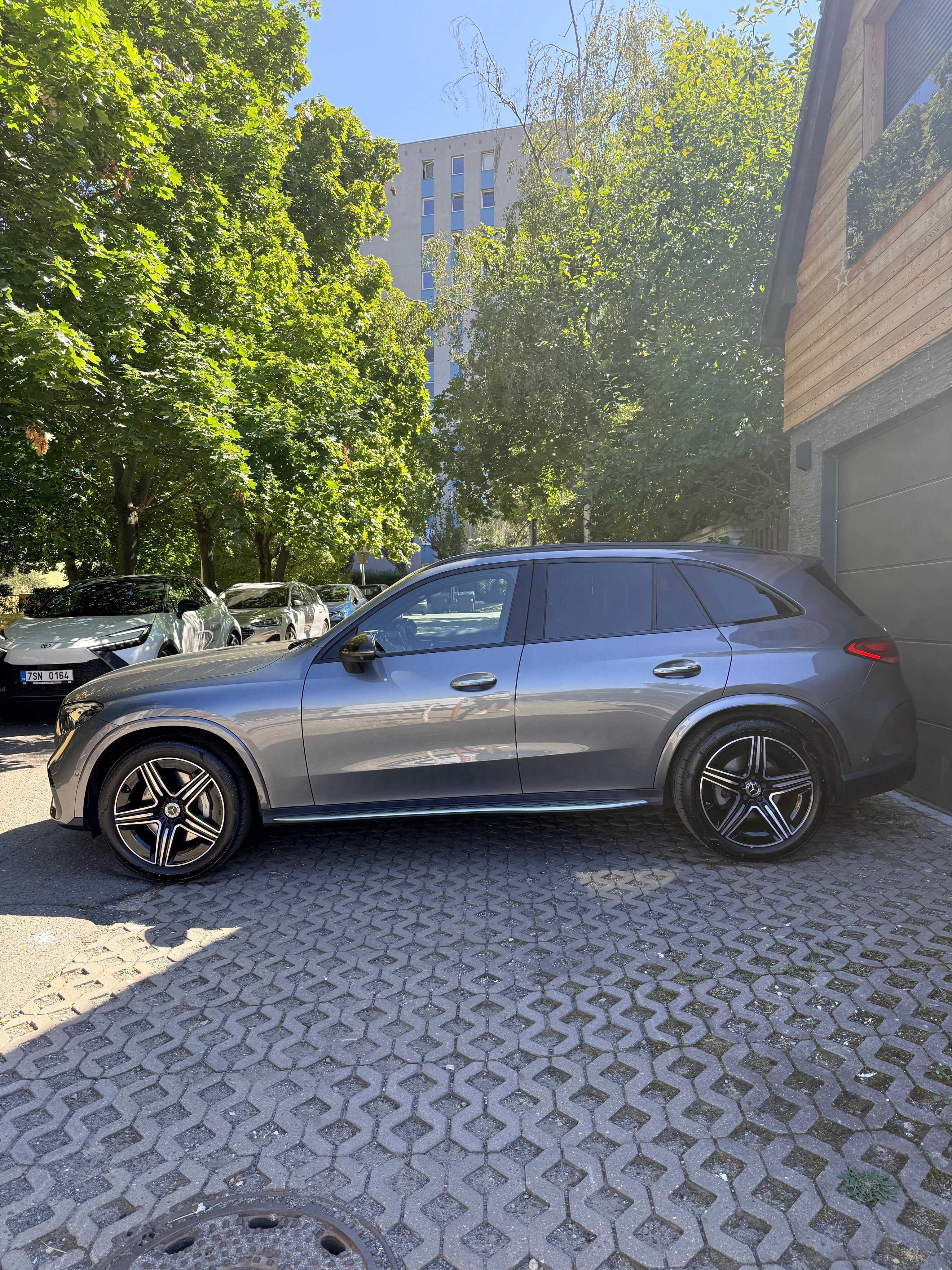 Mercedes-Benz GLC, 300 - fotka 2