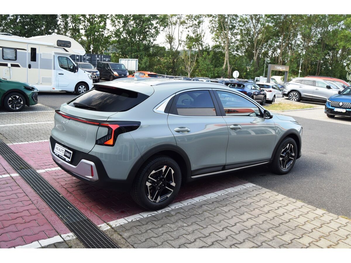 Kia XCee´d, 1,6 T-GDi  7DCT EXCLUSIVE - fotka 3