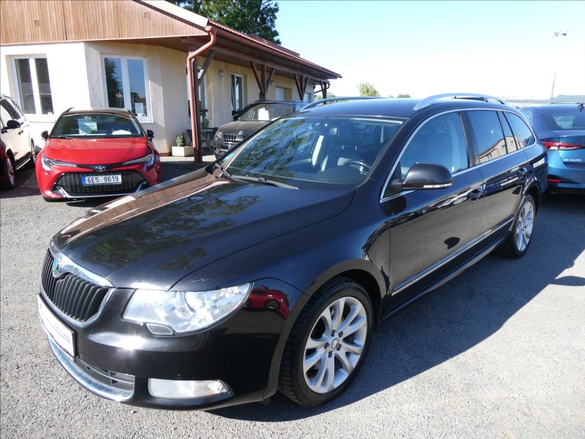 Škoda Superb, 2,0 TDi 125kW ELEGANCE,závěs - fotka 3