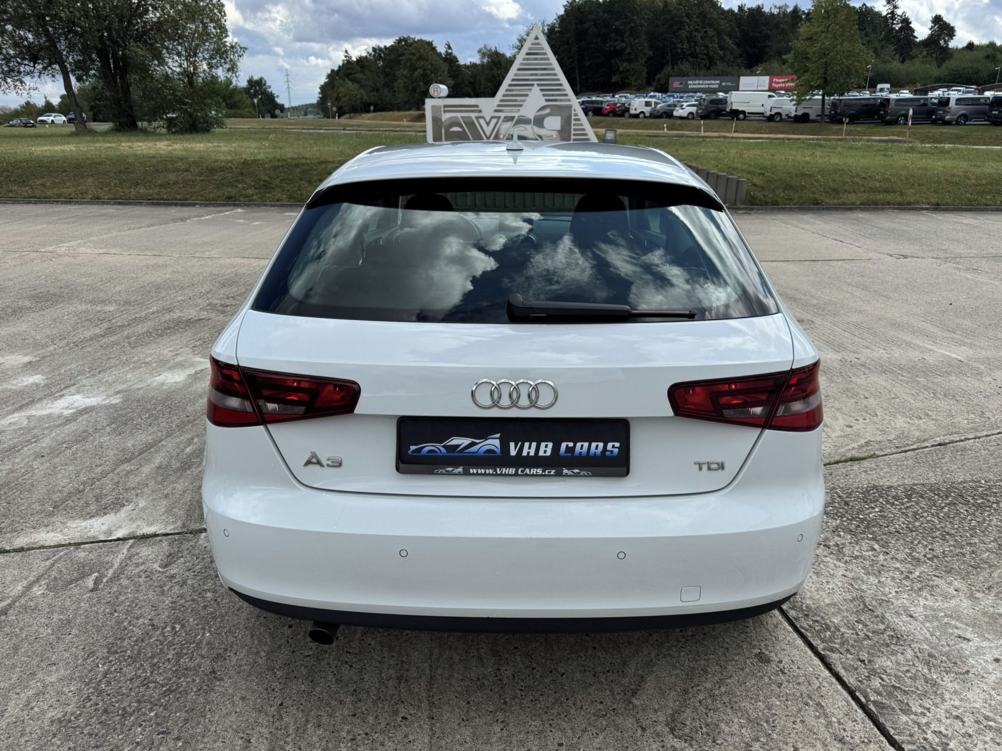 Audi A3, 1.6 TDI 81 kW S-tronic - fotka 6