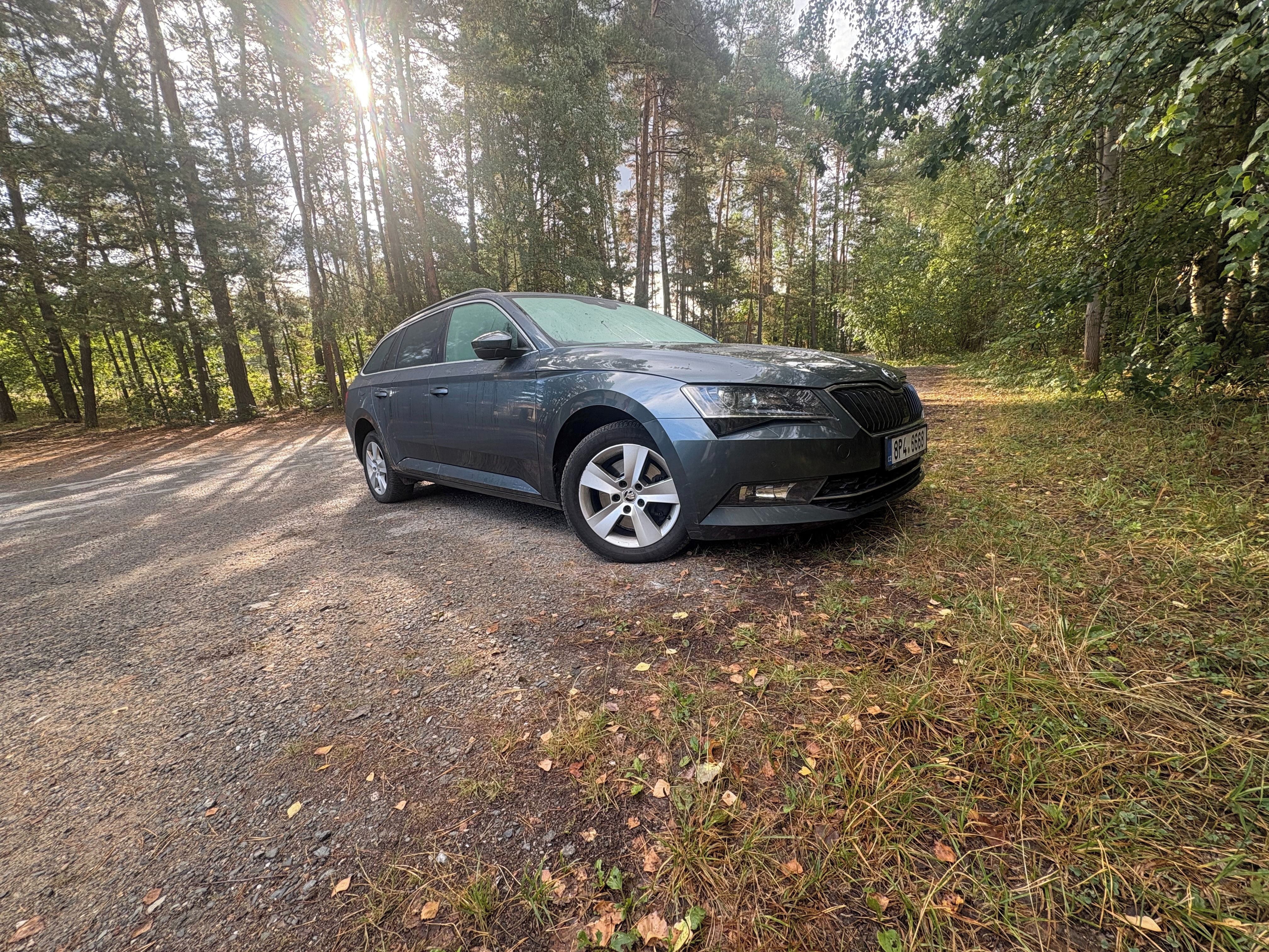 Škoda Superb, Škoda Superb Combi 2.0 TDI 110 - fotka 3