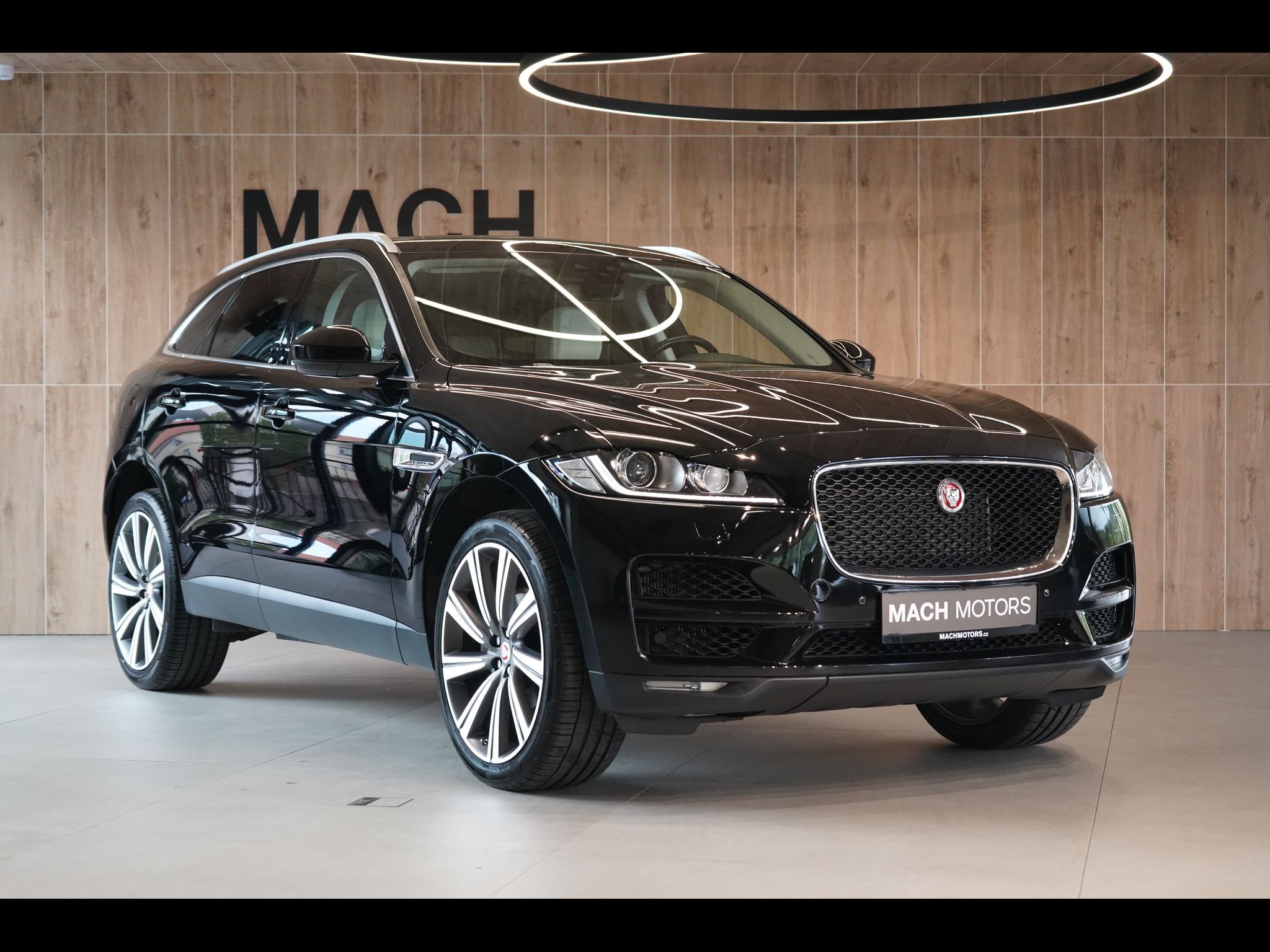 Jaguar F-Pace, 30d AWD, PRESTIGE, Panorama - fotka 5