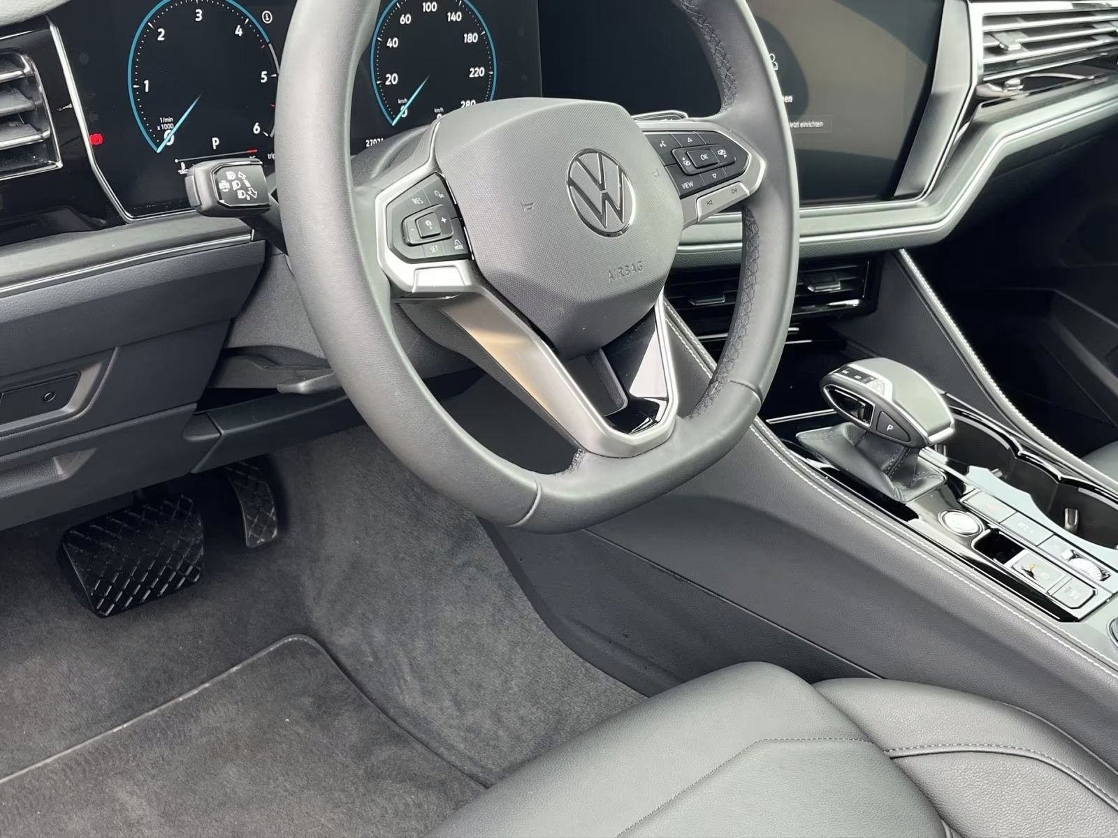 Volkswagen Touareg, 3.0 TDI 4M R-LINE*Kůže*Vzduch* - fotka 4