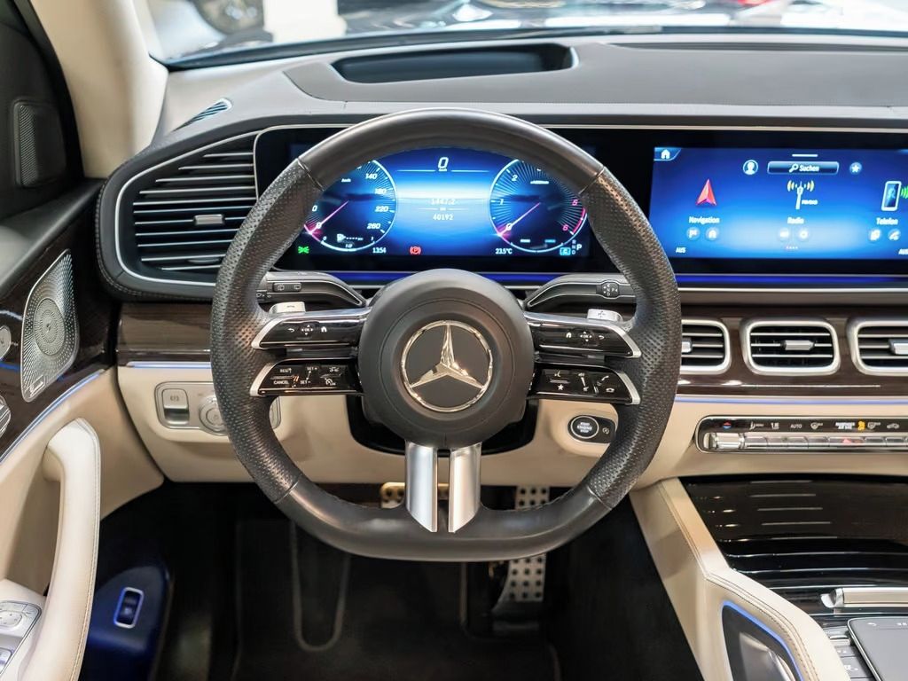 Mercedes-Benz GLS, 350 d 4M AMG Sport Premium - fotka 4