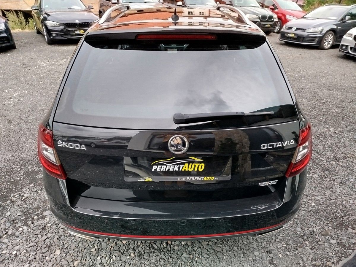 Škoda Octavia, 2,0 TDi 135 kW RS, DSG, KAMERA - fotka 5