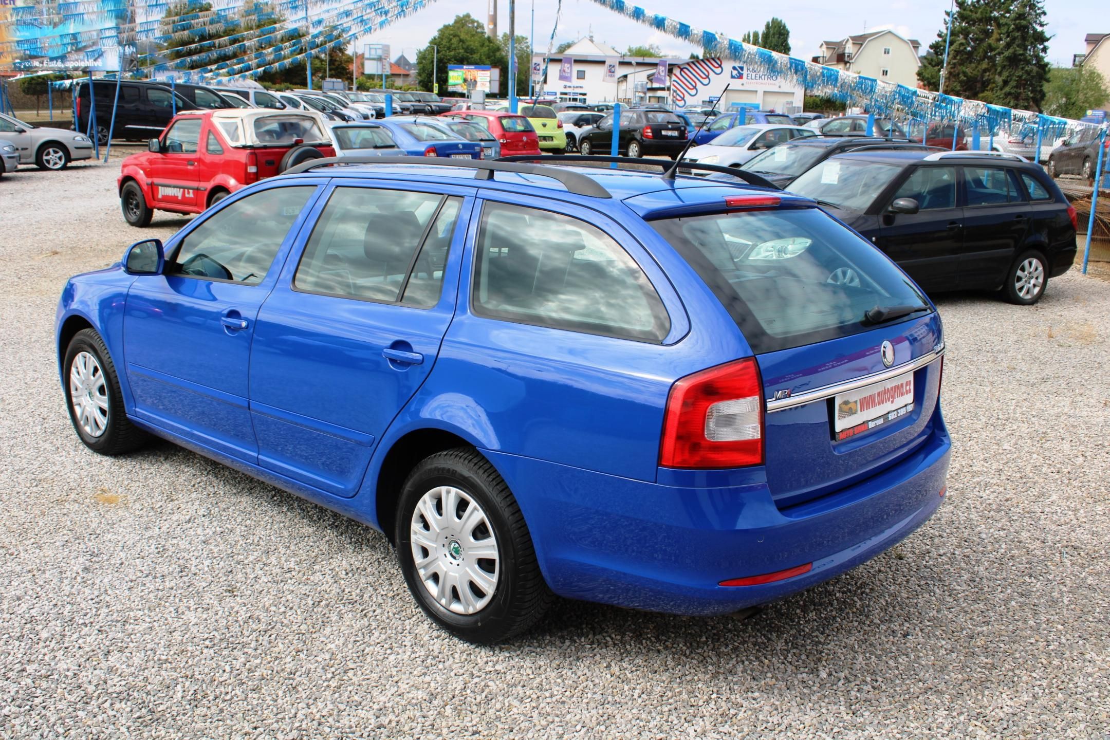 Škoda Octavia, 1.6 MPI KLIMA EL.OKNA TEMPOMAT - fotka 5