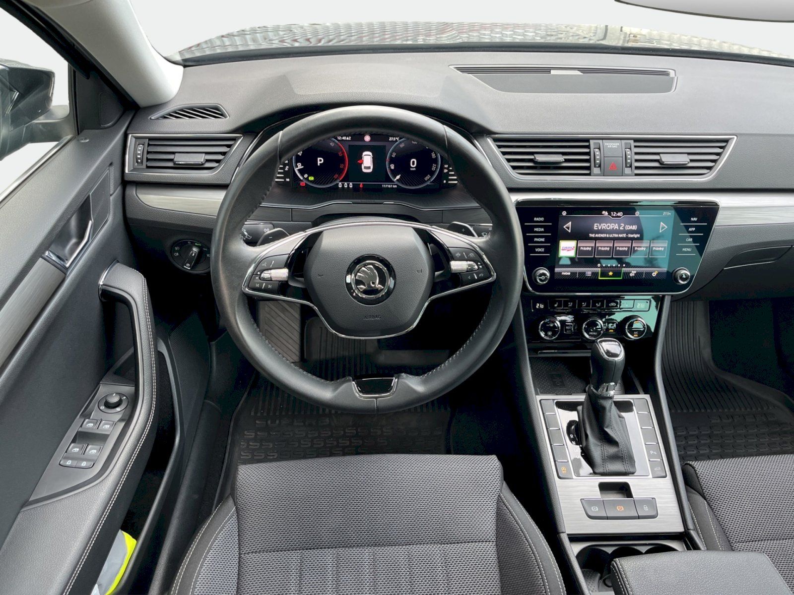 Škoda Superb, 2.0 TDI 110kW DSG Style Plus c - fotka 6