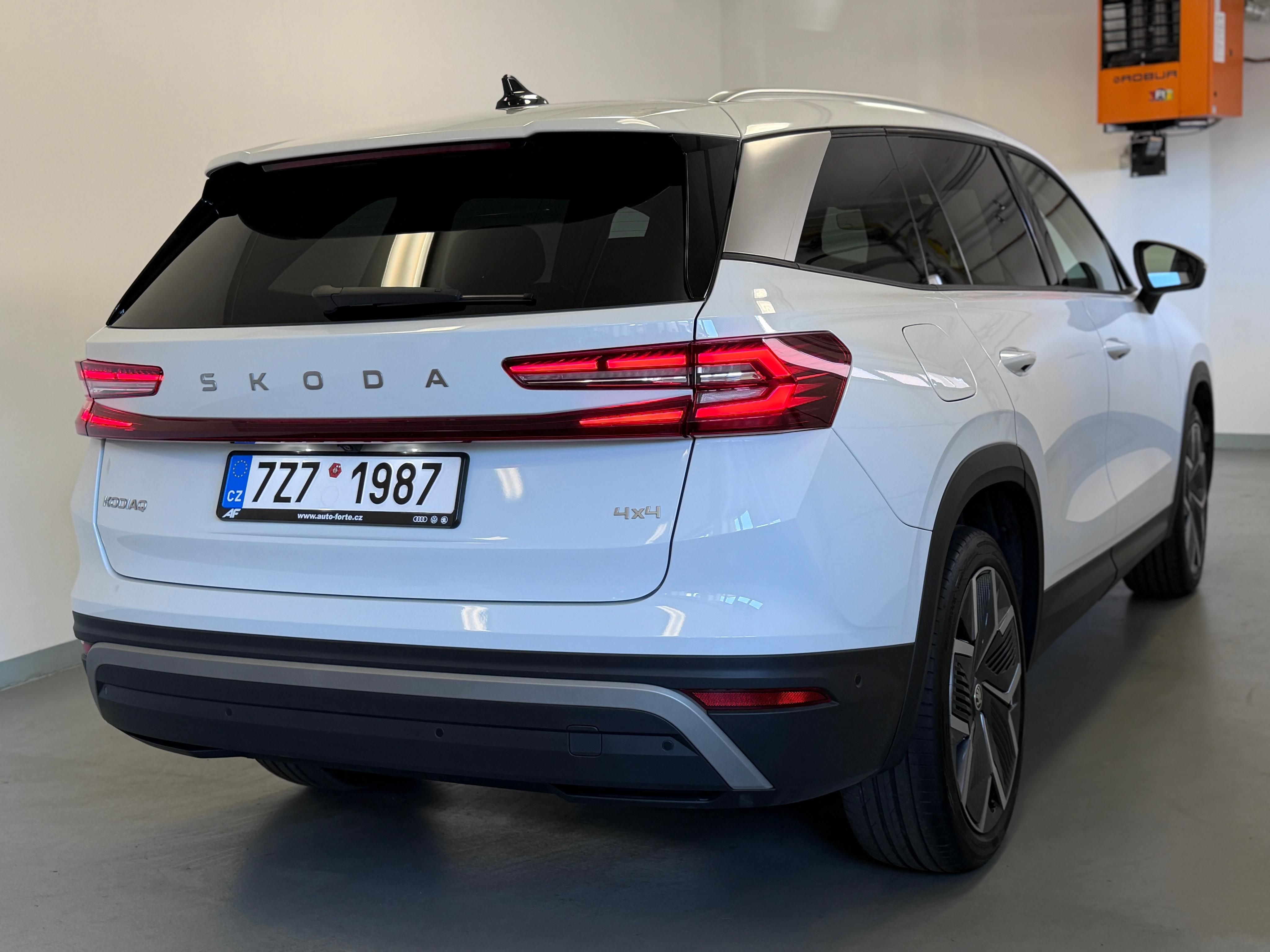 Škoda Kodiaq, 2.0 TDI DSG 4x4 Exclusive PANO - fotka 5