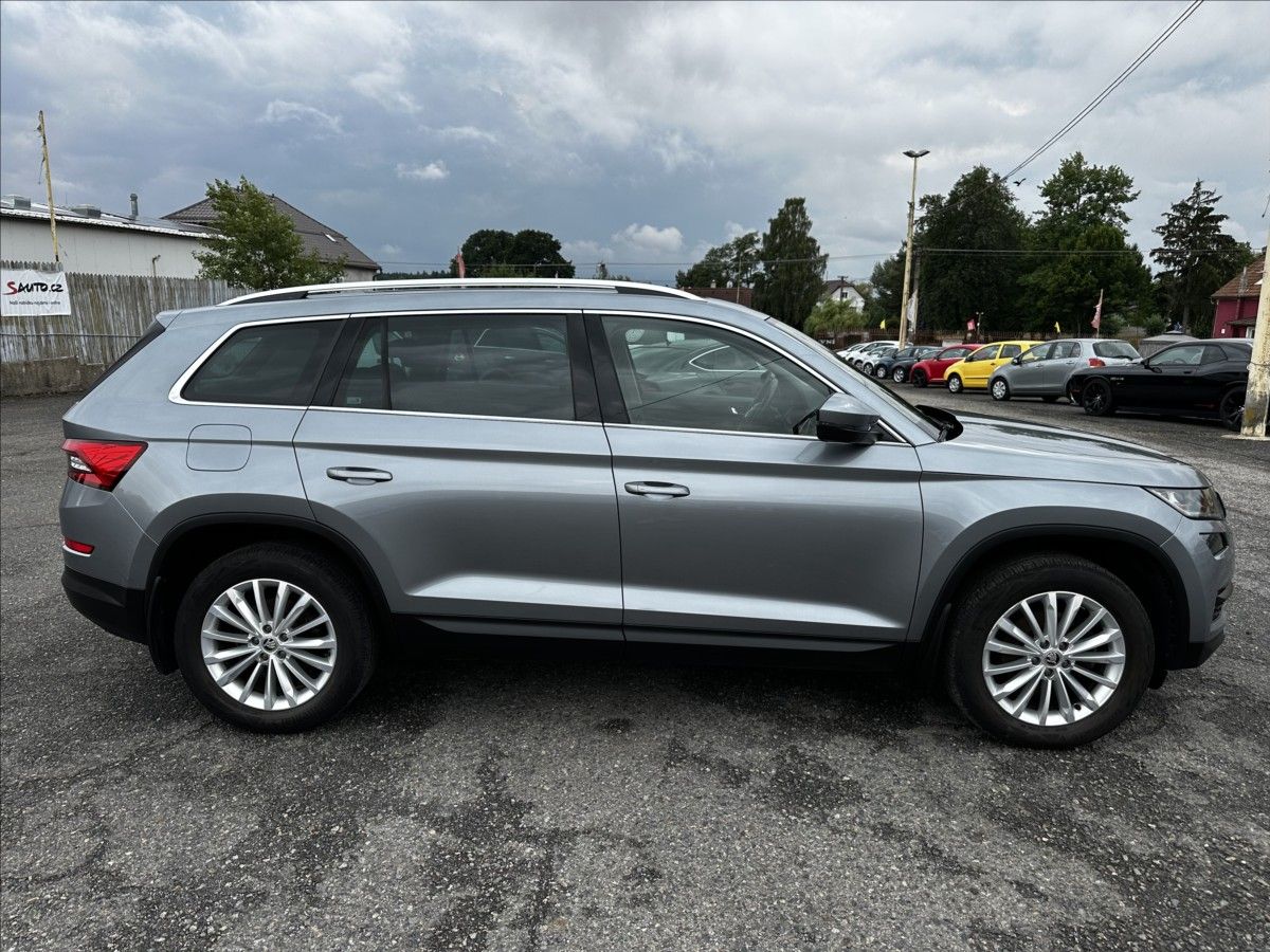 Škoda Kodiaq, 2,0 TDI-DPH-4X4-ČR-PANORAMA - fotka 6