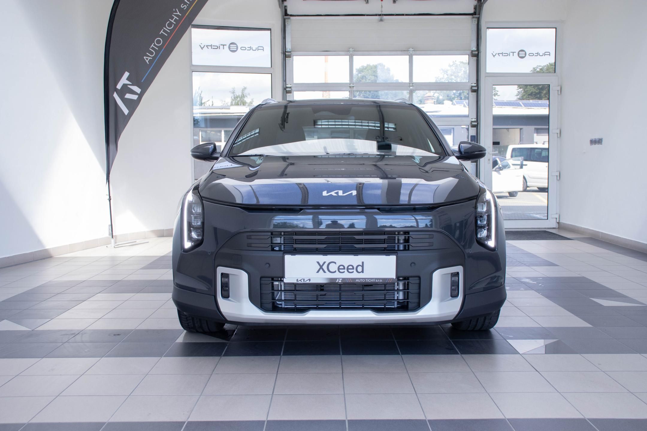 Kia XCee´d, 1.6 T-GDI GPF 7DCT TOP - fotka 2