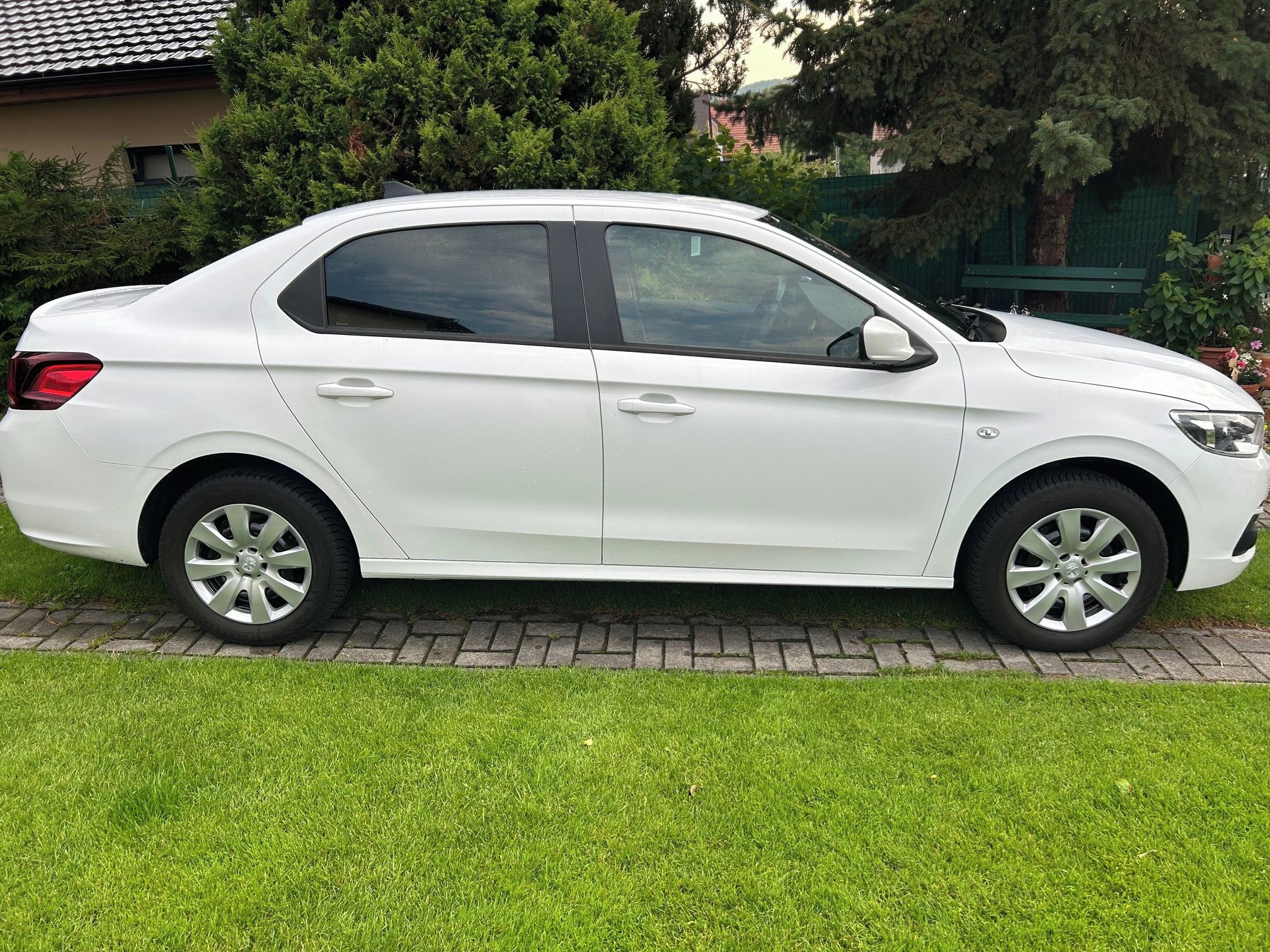 Peugeot 301, Najeto jen 76 000 km - fotka 3