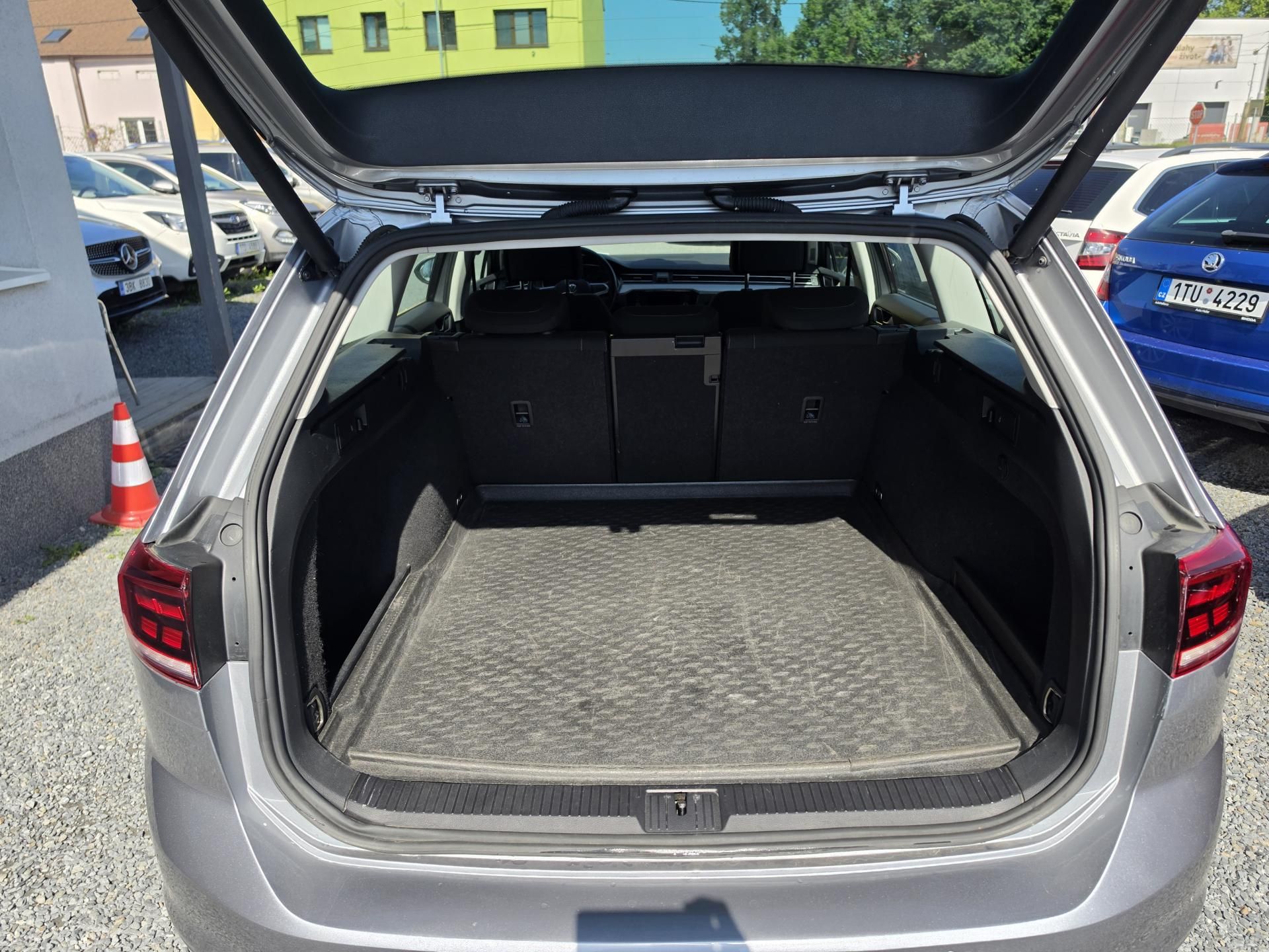 Volkswagen Passat, 2.0 TDI DSG Led Masáže - fotka 5