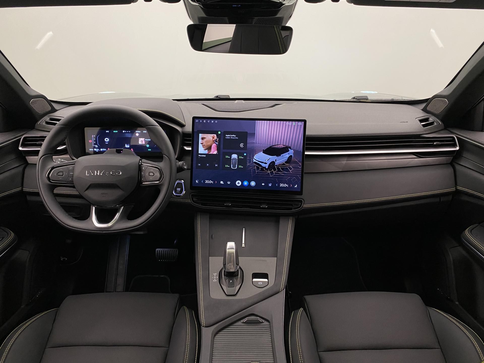 Lynk & Co 01, 01 MORE PHEV DEMO - fotka 2