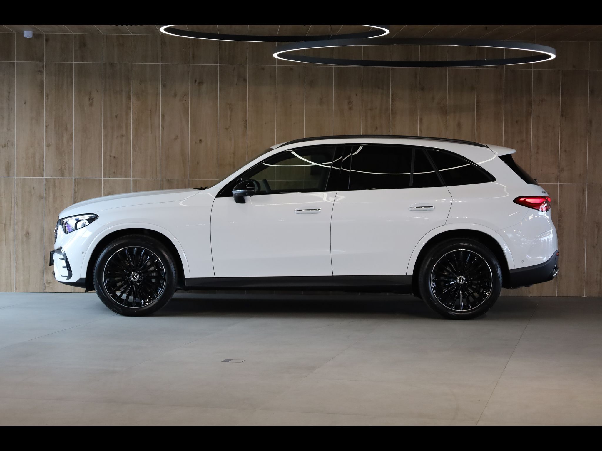 Mercedes-Benz GLC, 220d 4M, DISTRONIC, Nezávislé - fotka 3