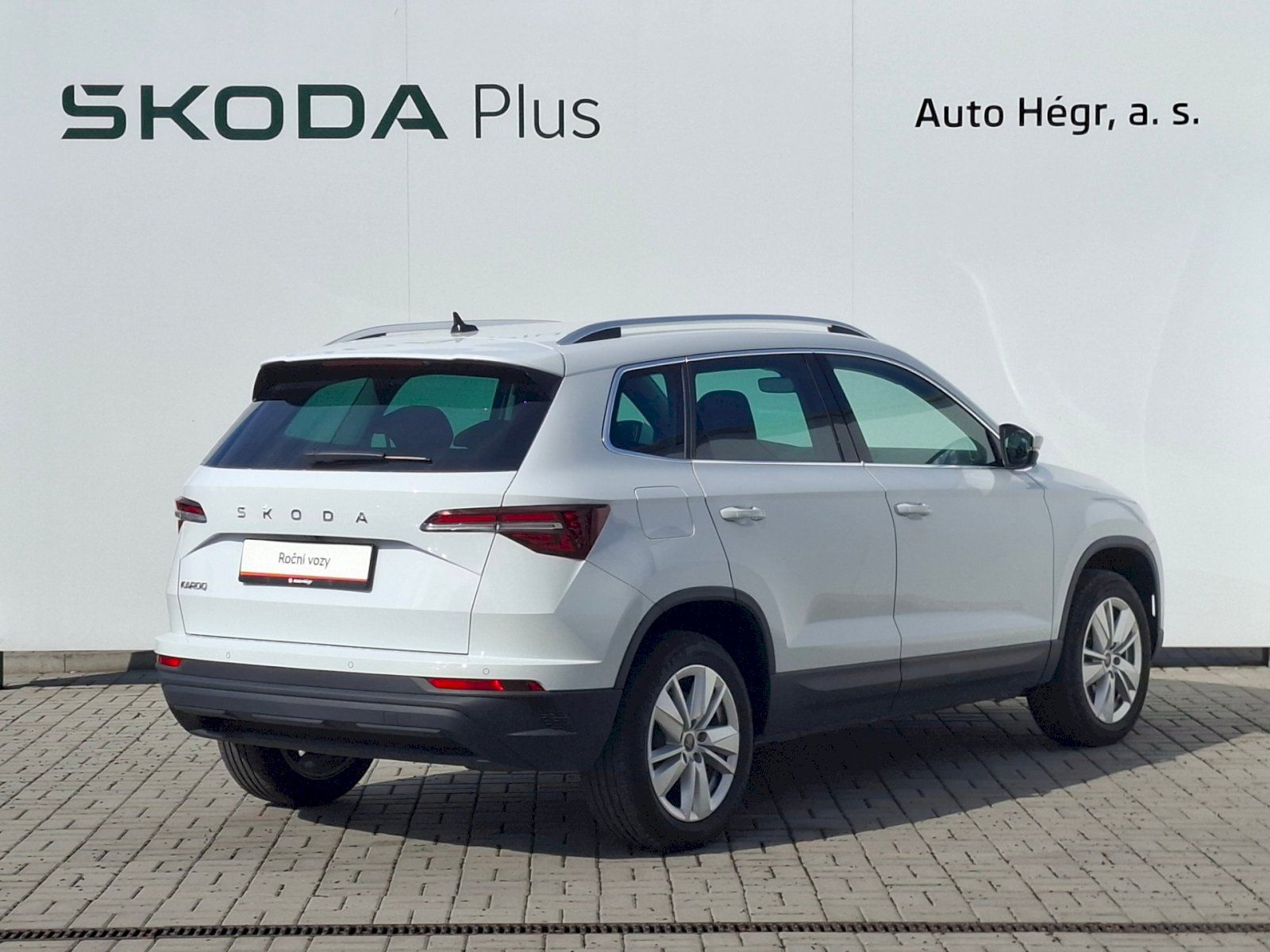 Škoda Karoq, 1.5 TSI 110kW Top Selection DS - fotka 2