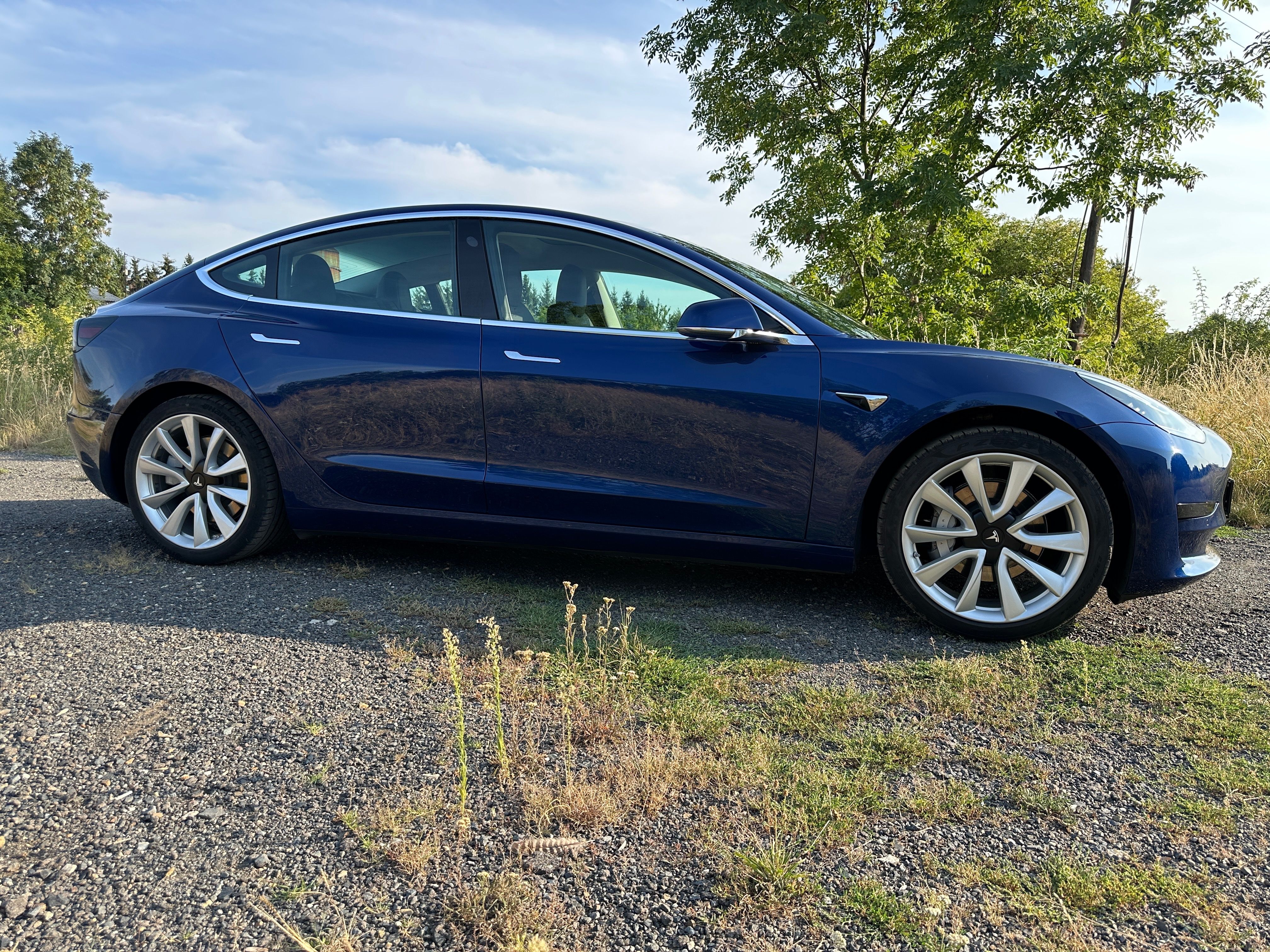 Tesla Model 3, Standard Range Plus - fotka 4