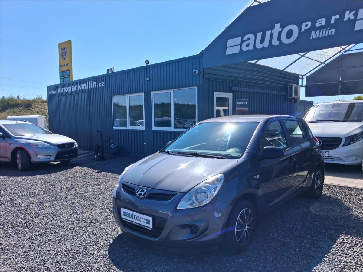 Hyundai i20, 1,4 1.4i, automat,po servisu - fotka 3