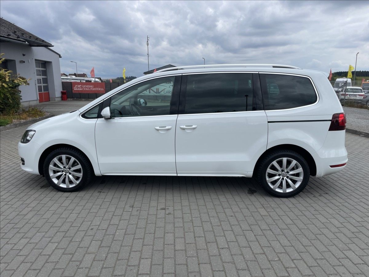 Volkswagen Sharan, 2,0 TDi 110kw Highline LED Rad - fotka 2