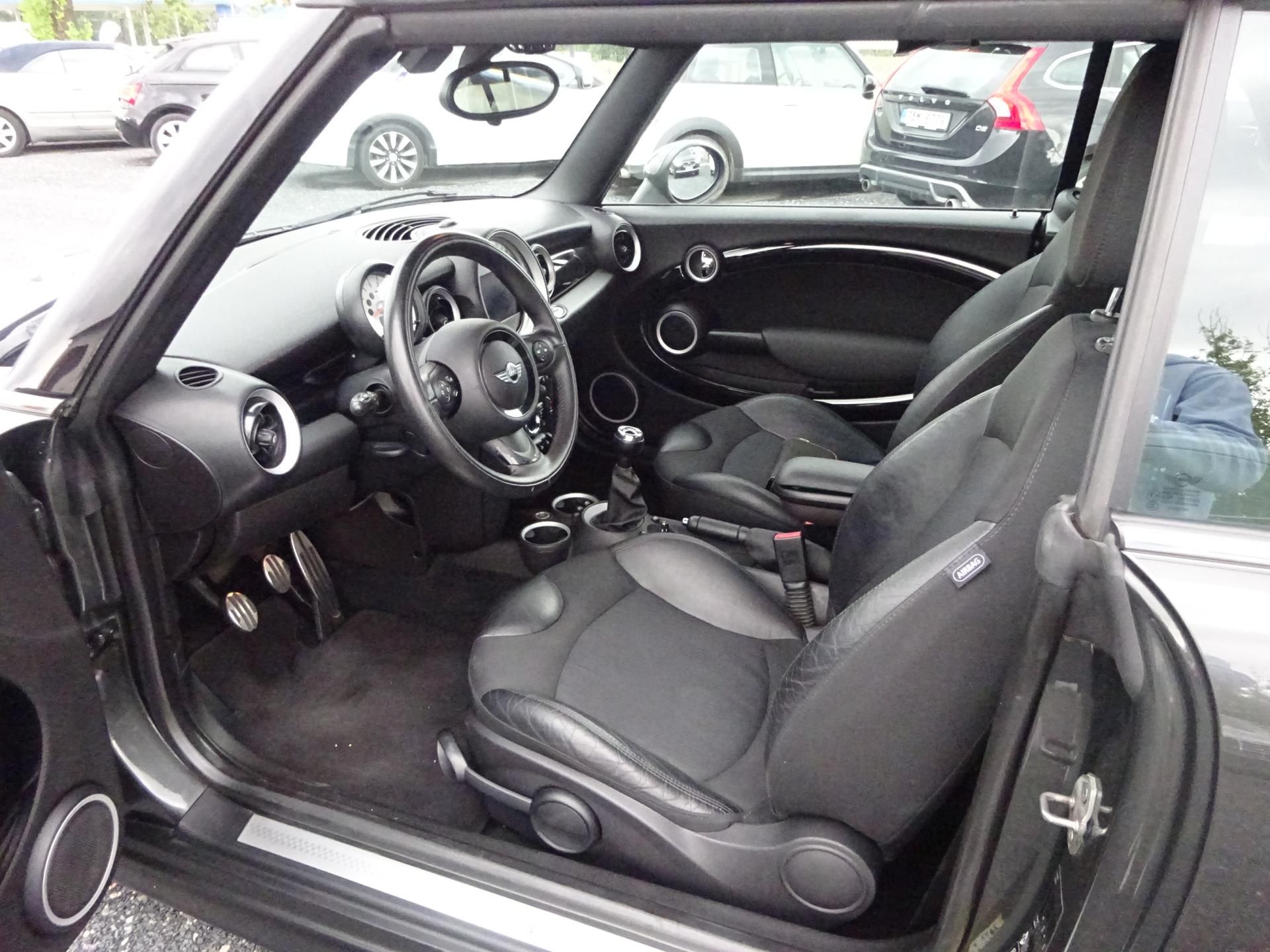 Mini Cooper S, 1.6 135kW KABRIO KŮŽE - fotka 5