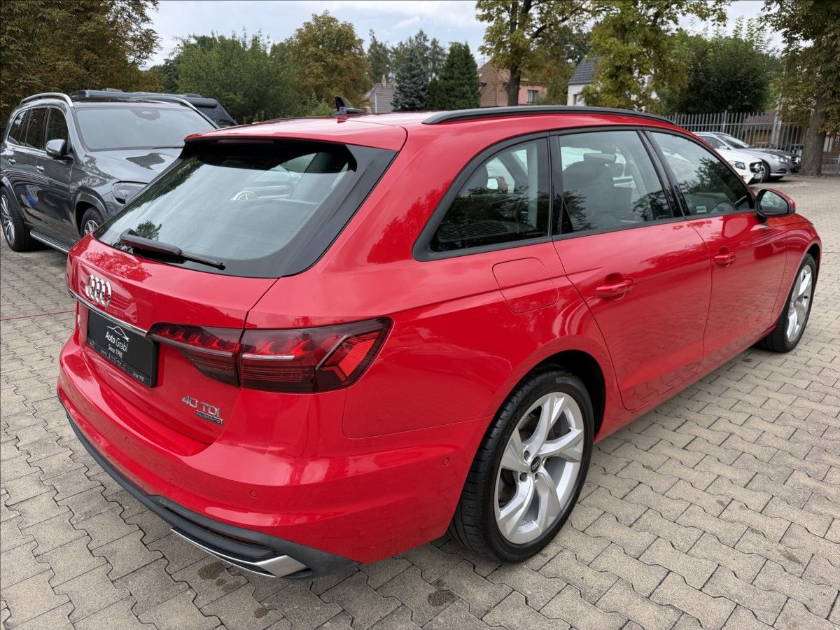 Audi A4 Avant, 40 tdi quattro S-trinic - fotka 5