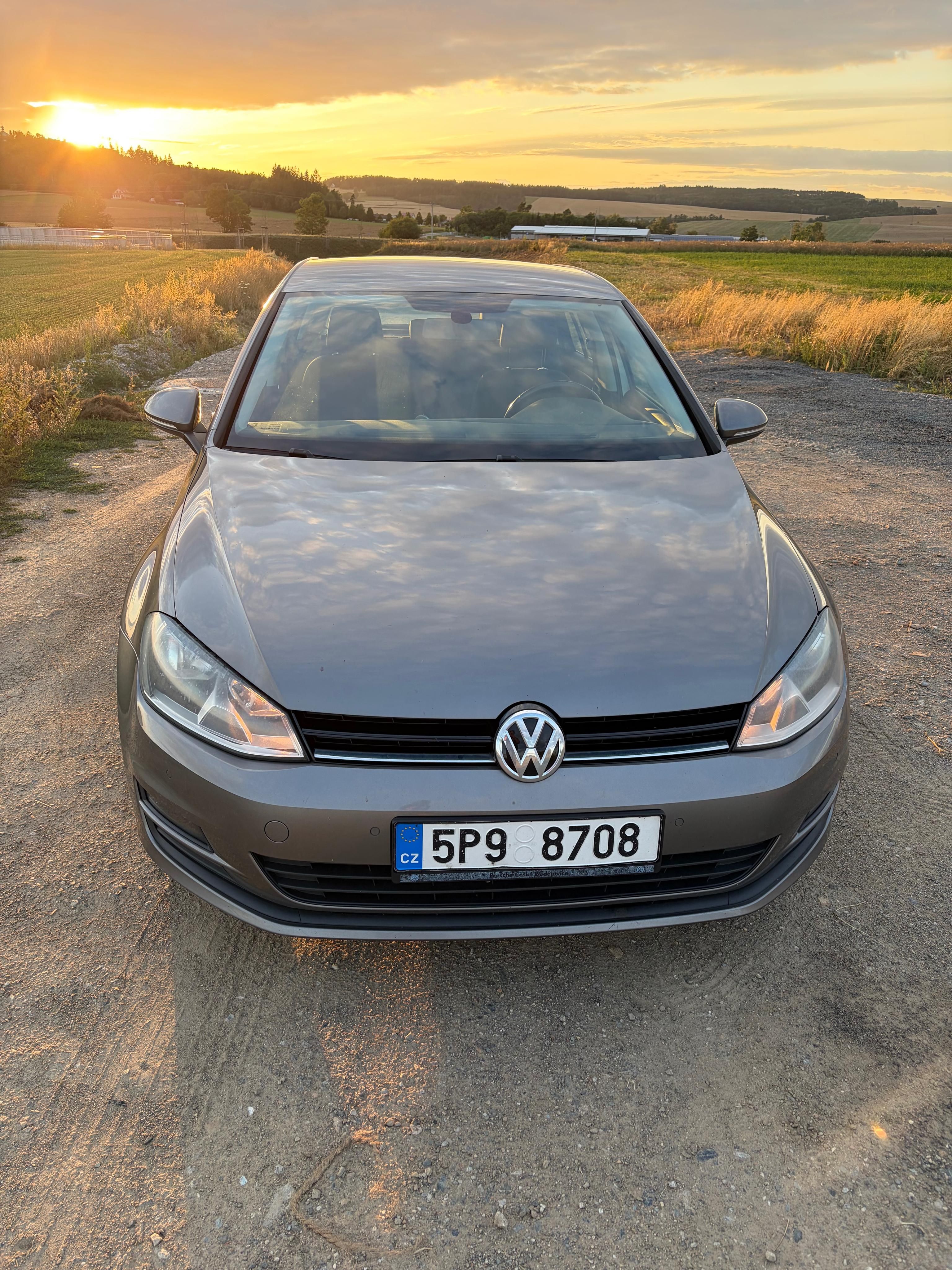 Volkswagen Golf, VW Golf 1.4 TSI 90KW - fotka 3