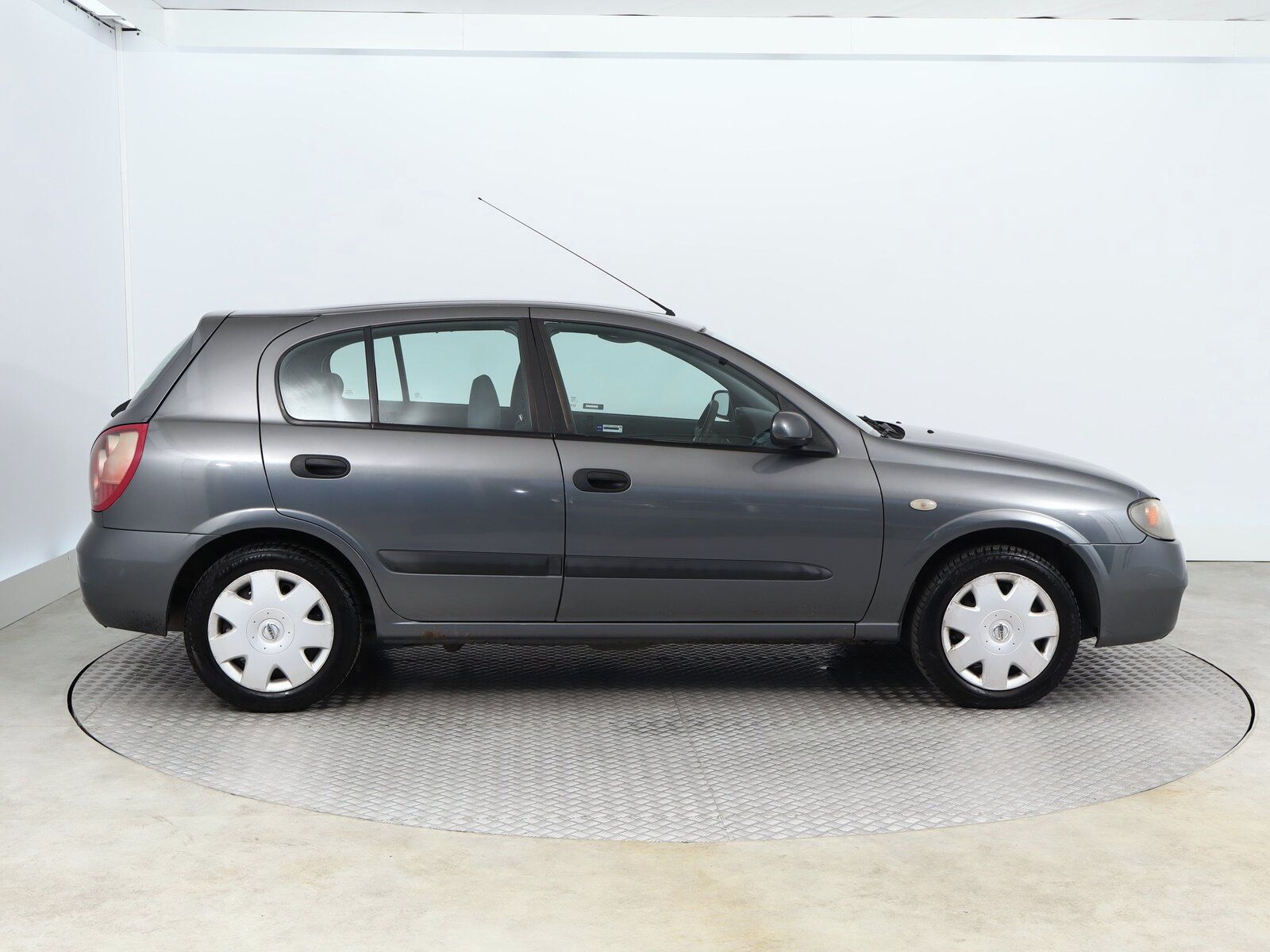Nissan Almera, 1.5, po STK, jezdí výborně - fotka 6