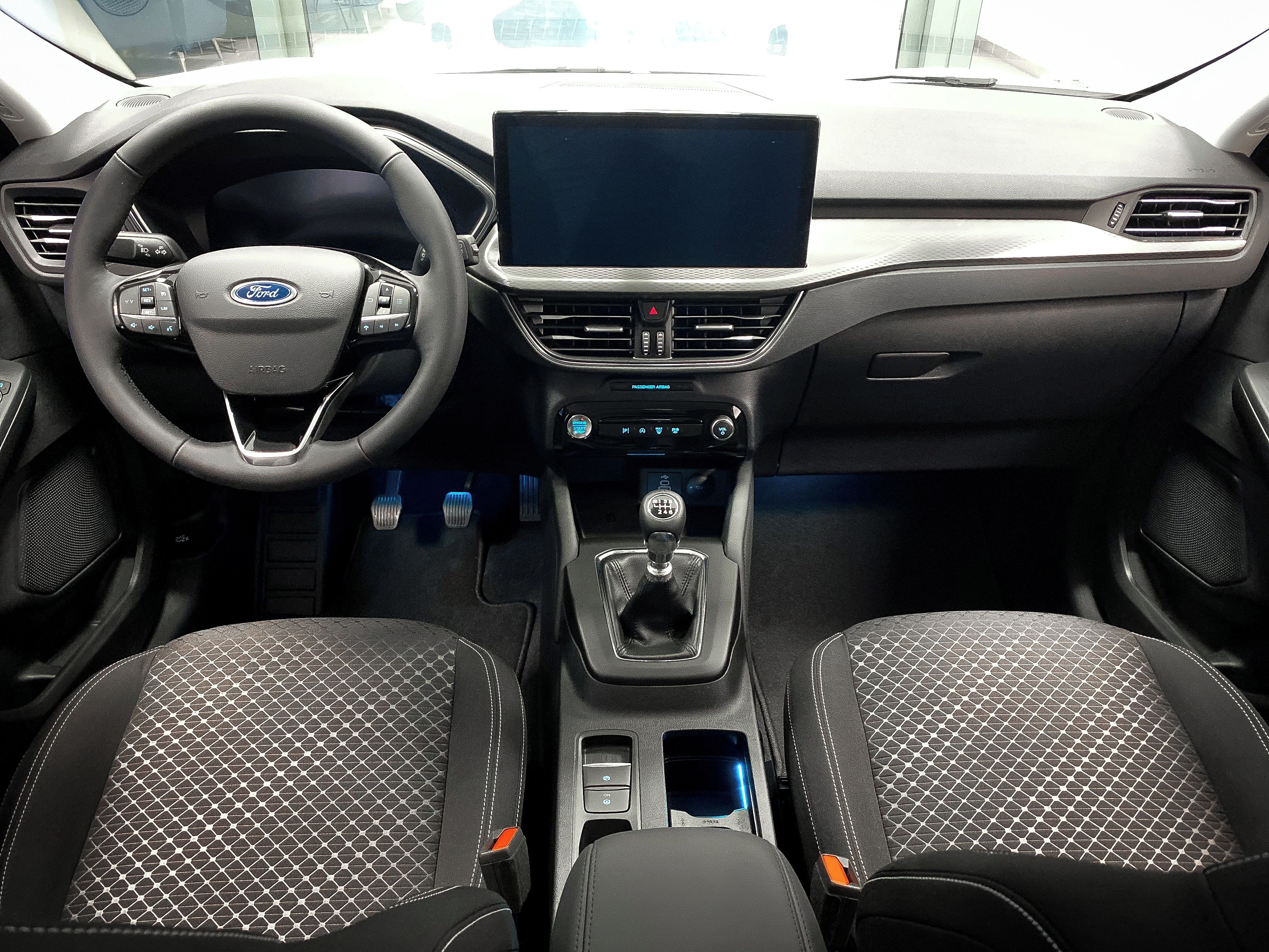 Ford Kuga, 2,5 Duratec HEV Titanium AWD - fotka 4