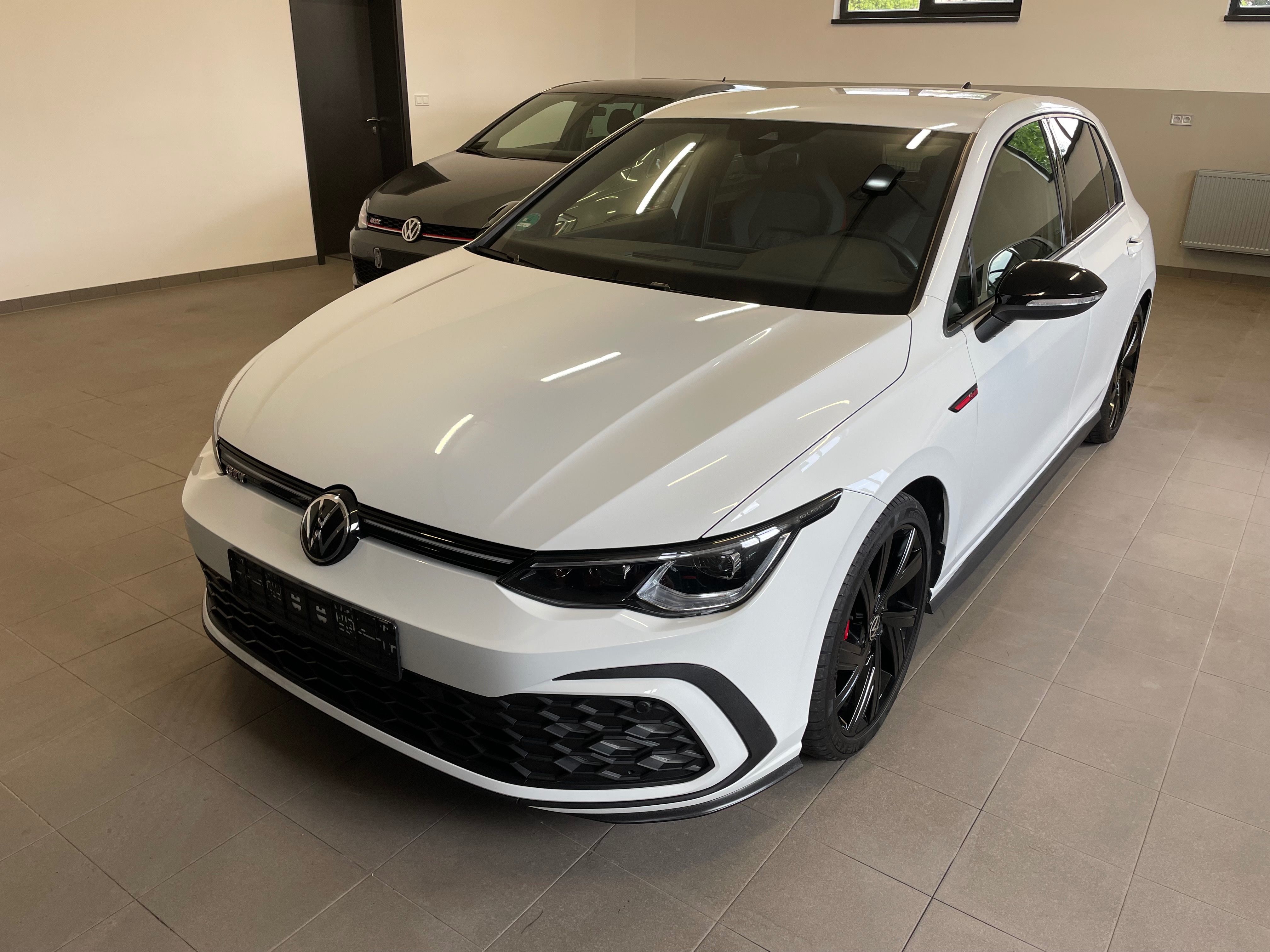 Volkswagen Golf, GTI BLACK STYLE EDICE - fotka 2