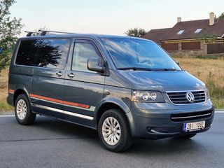 Volkswagen Multivan, 2.5 TDI