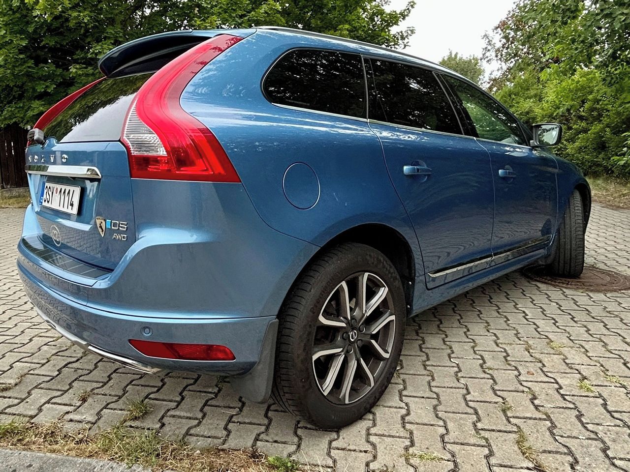 Volvo XC60, 2,4D D5 Inscription Polestar - fotka 5
