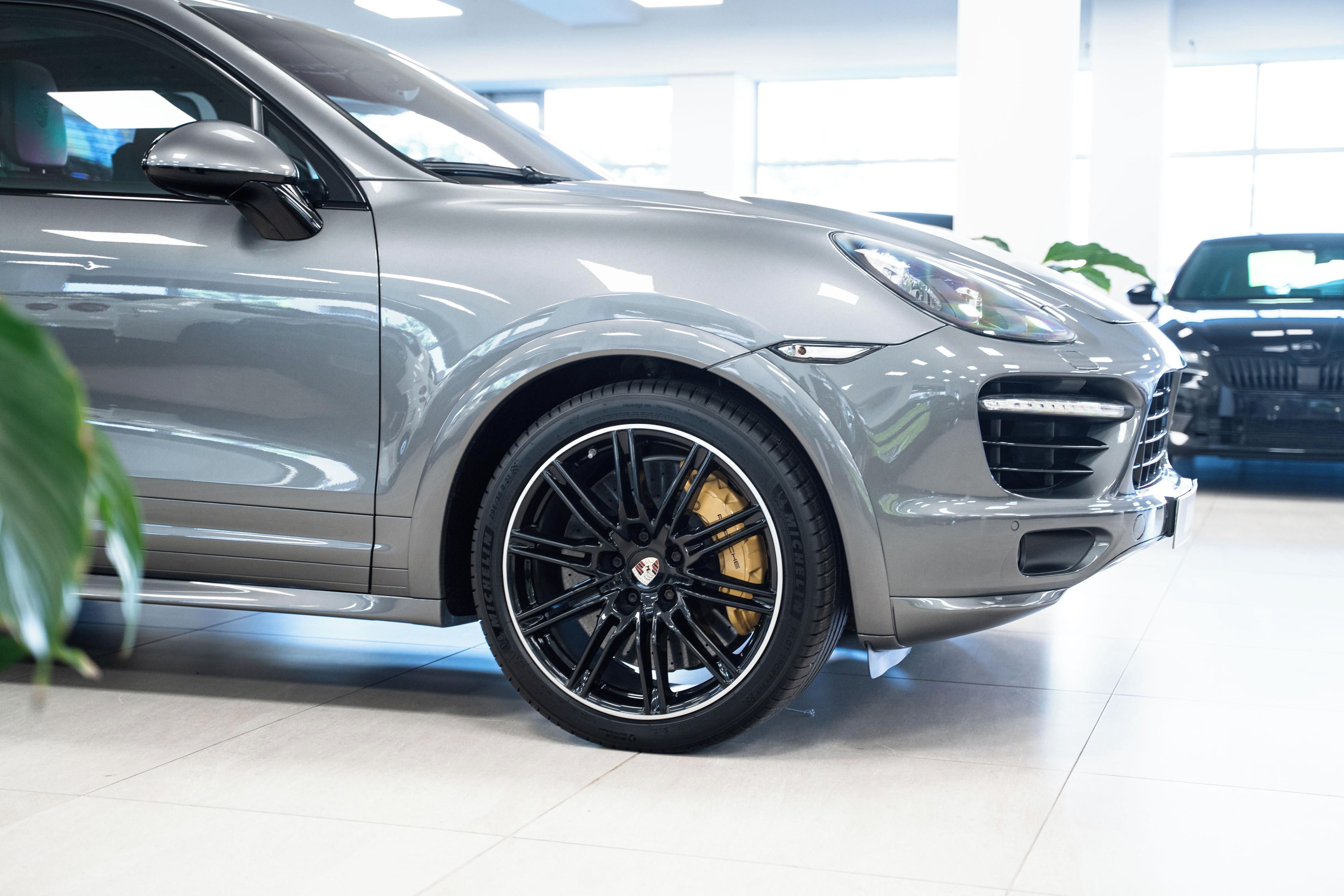 Porsche Cayenne, Turbo - 1. maj., DPH, Chrono - fotka 5
