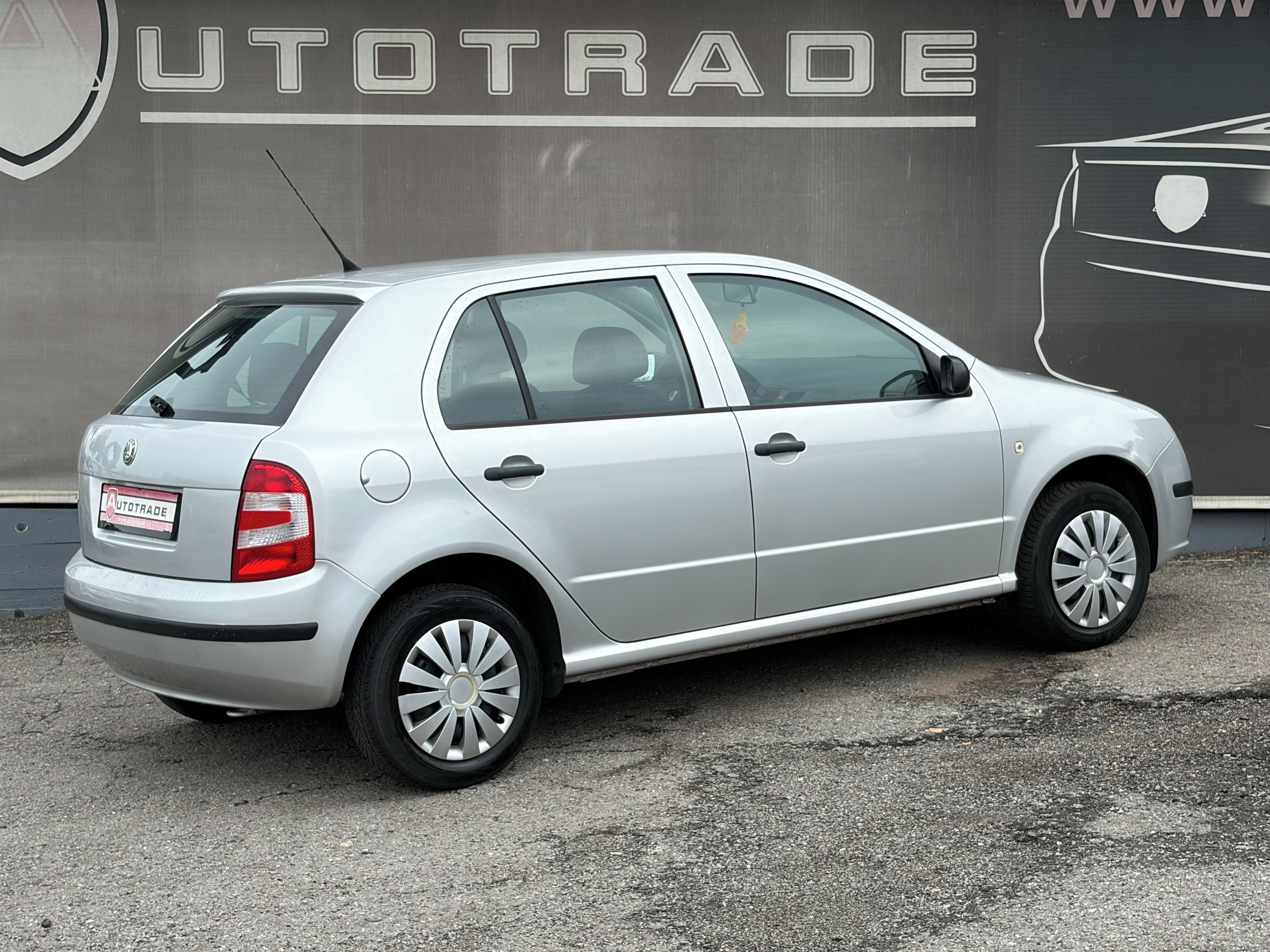 Škoda Fabia, 1.4i 55kW, KLIMA, STK 8/2028 - fotka 4