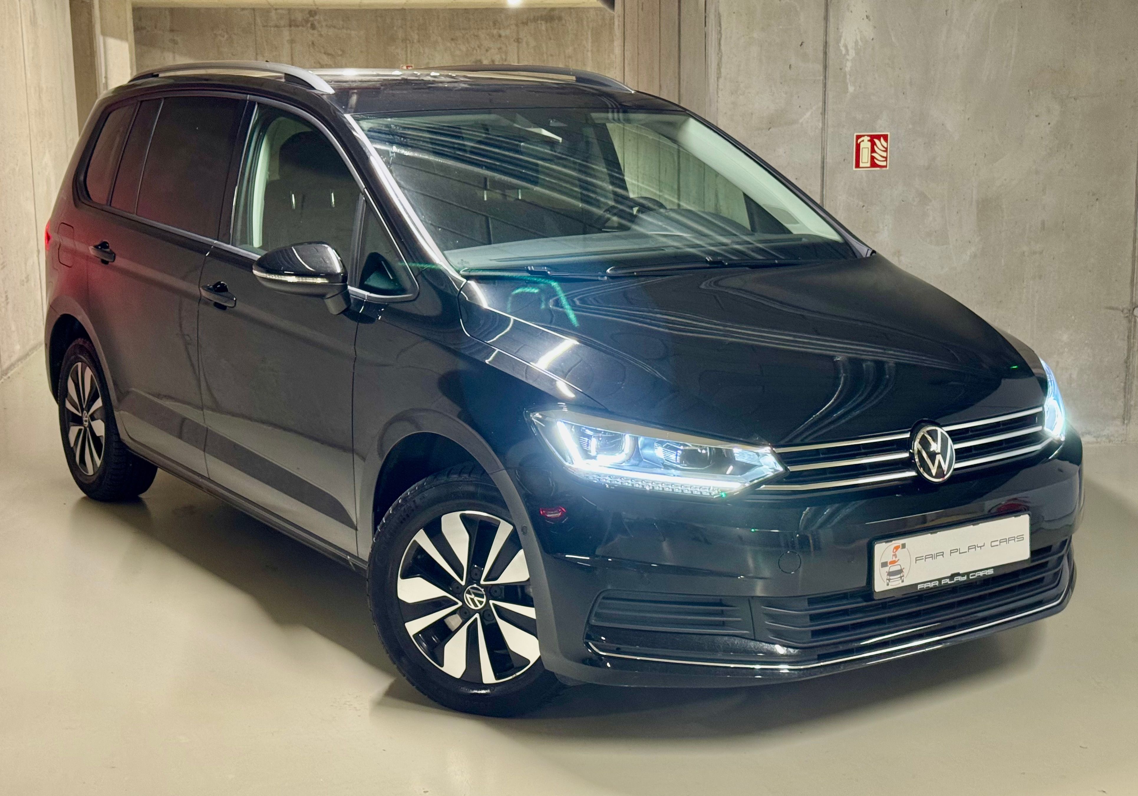 Volkswagen Touran, 1.5 TSI - 7 MÍST/TAŽNÉ/MATRIX