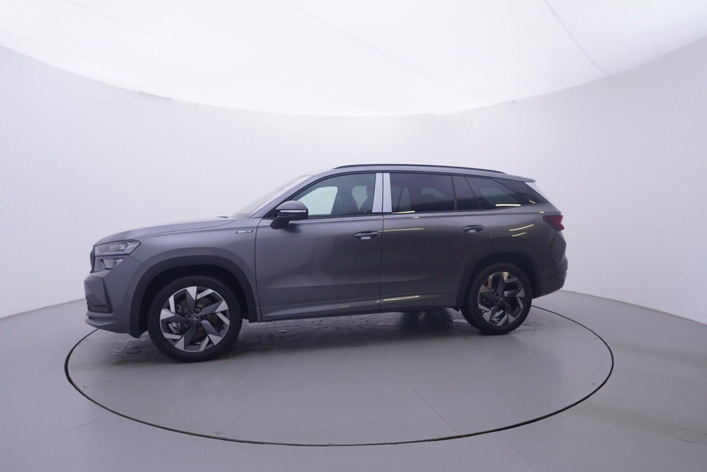 Škoda Kodiaq, Sportline 2.0 TDI 4x4 142 kW - fotka 2