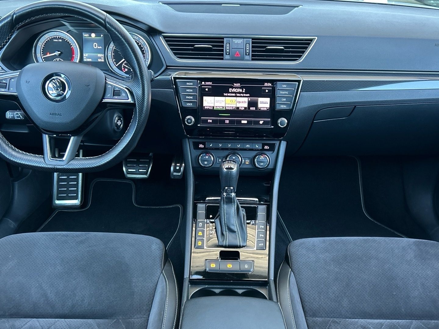 Škoda Superb, kombi 2.0 TSI 6DSG 4x4 SportLi - fotka 5