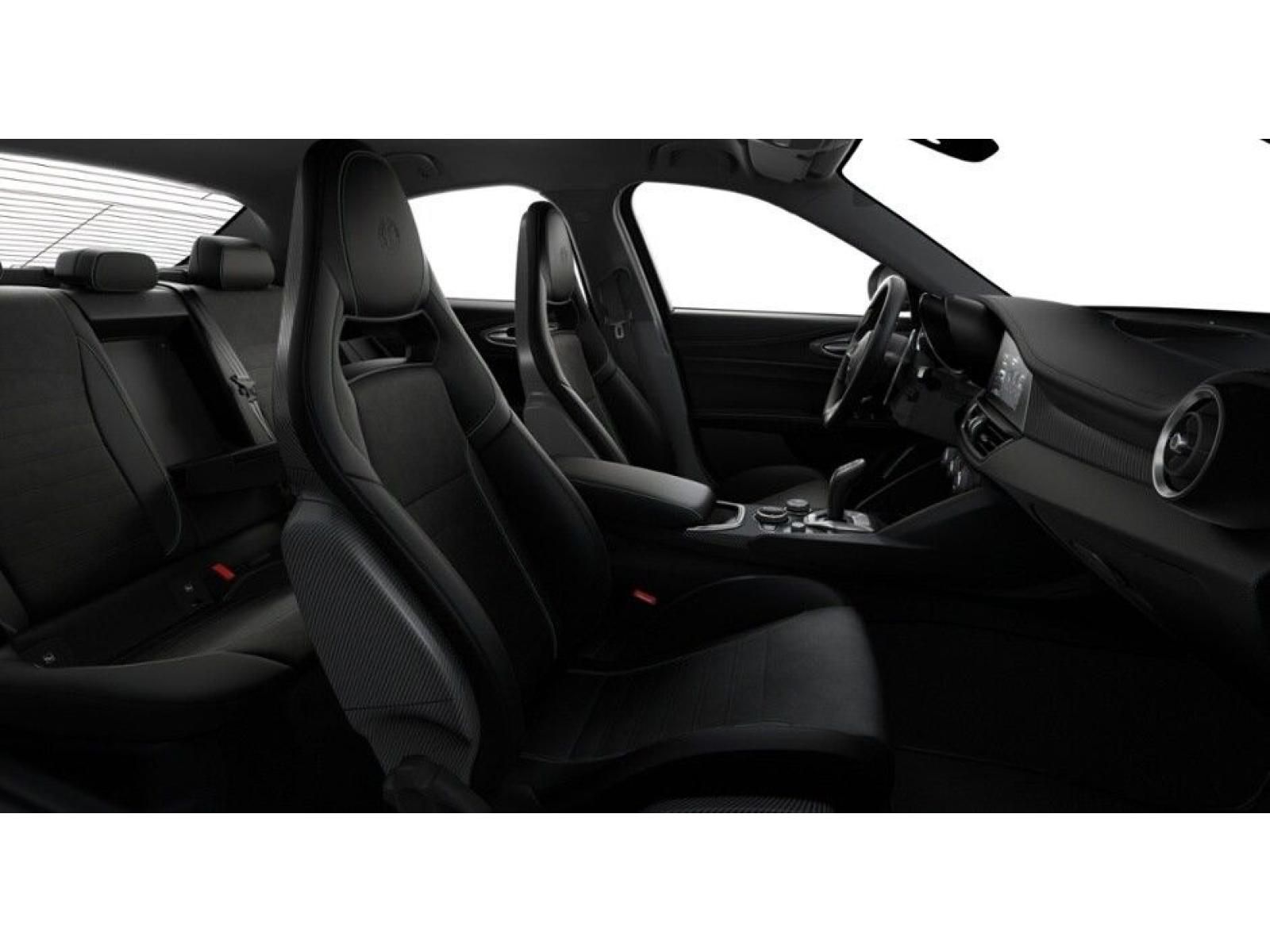Alfa Romeo Giulia, 2.9 V6 BiTurbo 520k QV Carbon - fotka 6