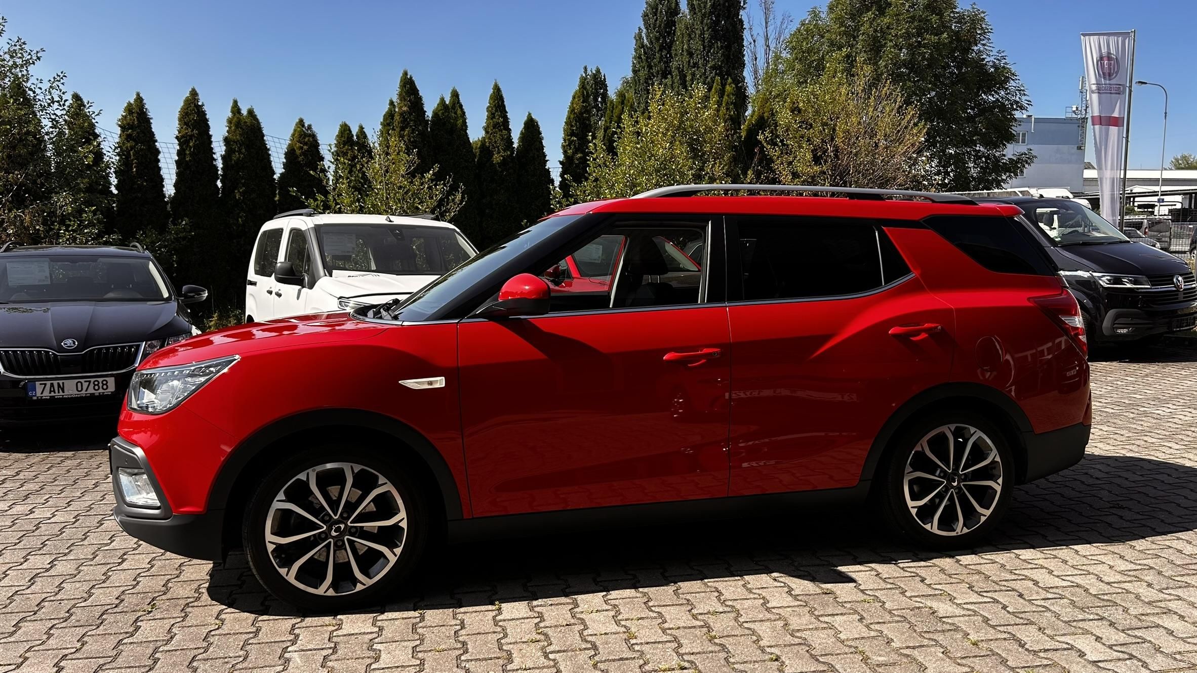 SsangYong XLV, 1.6i AT 4x4 - fotka 4
