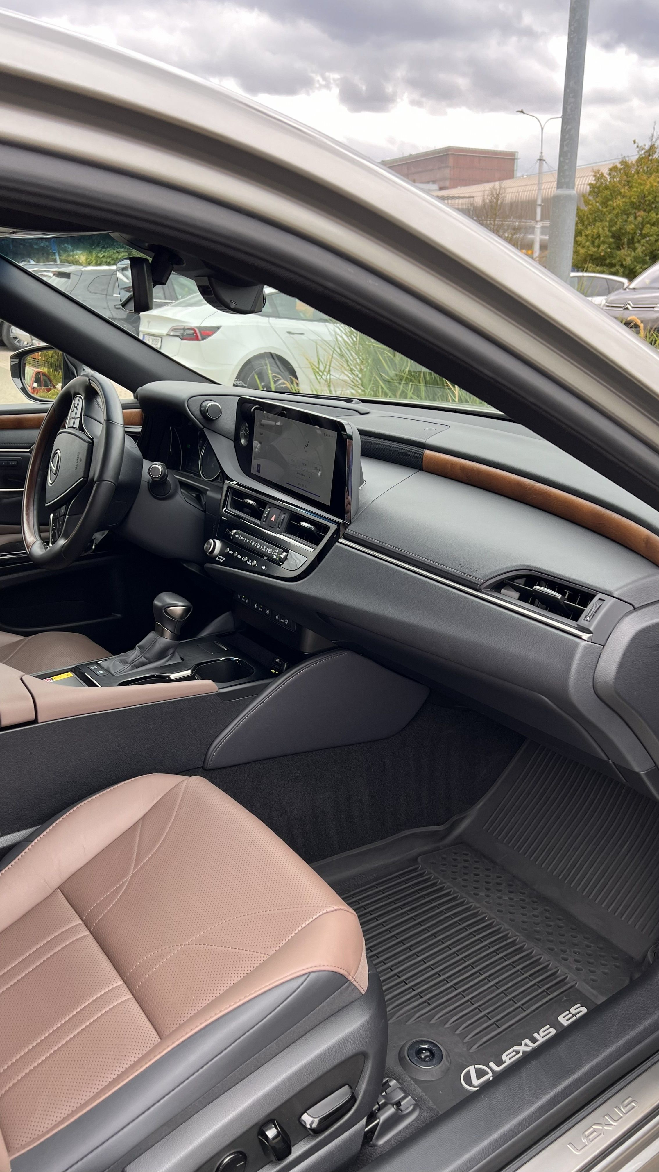 Lexus ES, Luxury, prodl. záruka 2028 - fotka 4