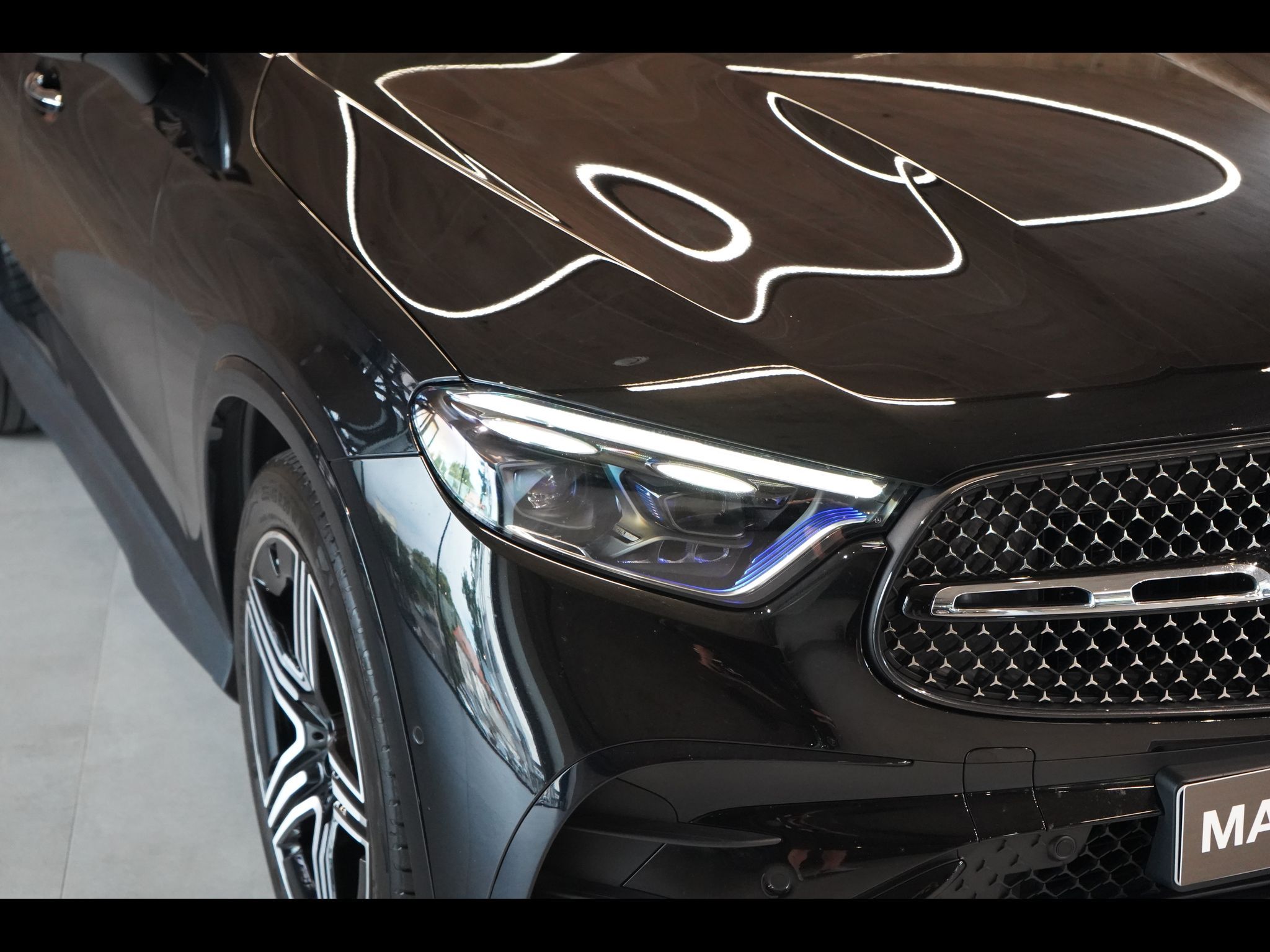 Mercedes-Benz GLC, 220d Kupé 4M AMG, Masáž, 360° - fotka 5