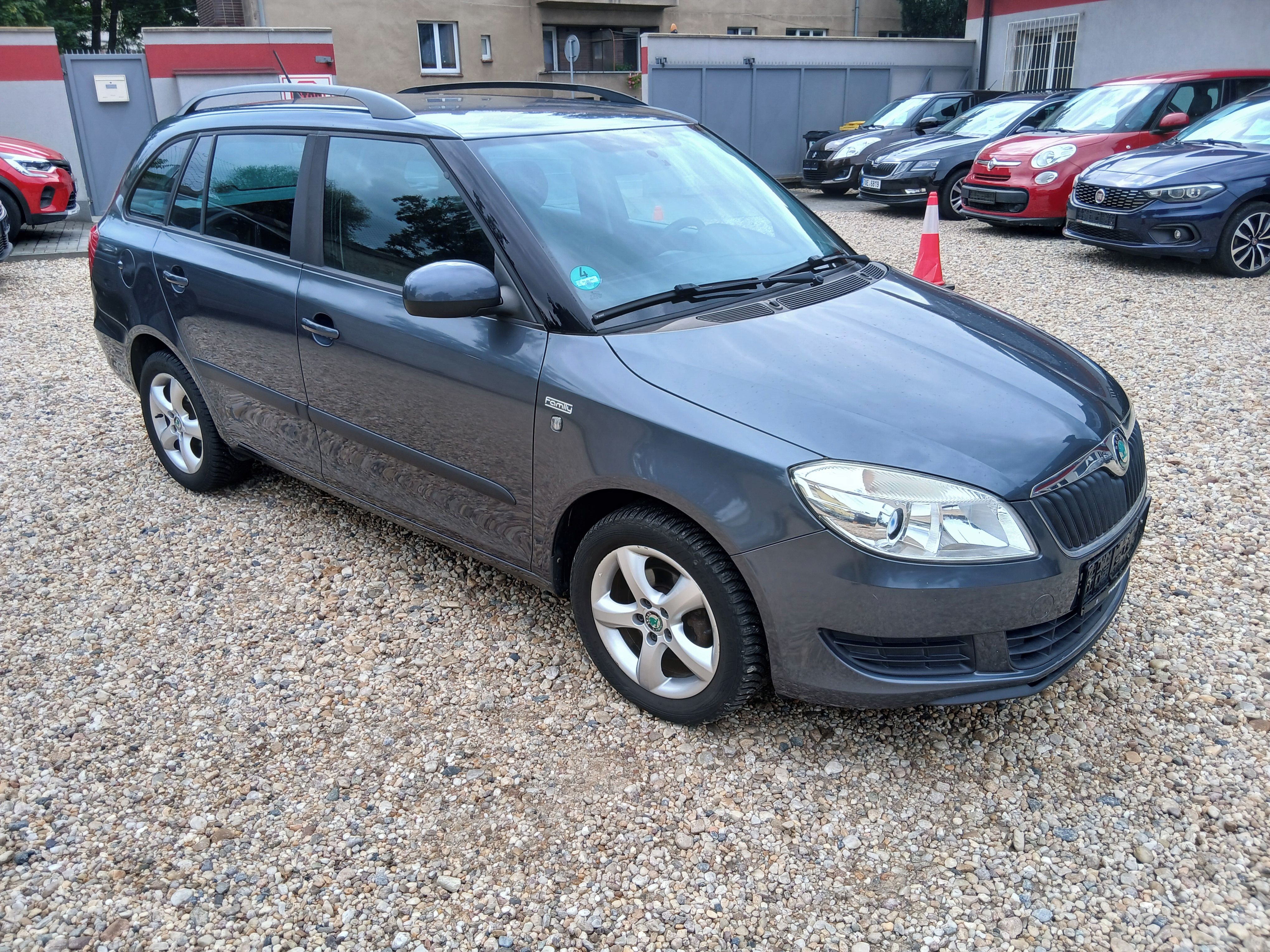 Škoda Fabia, 1.2 TSi 63KW Family S.Kniha, K - fotka 3