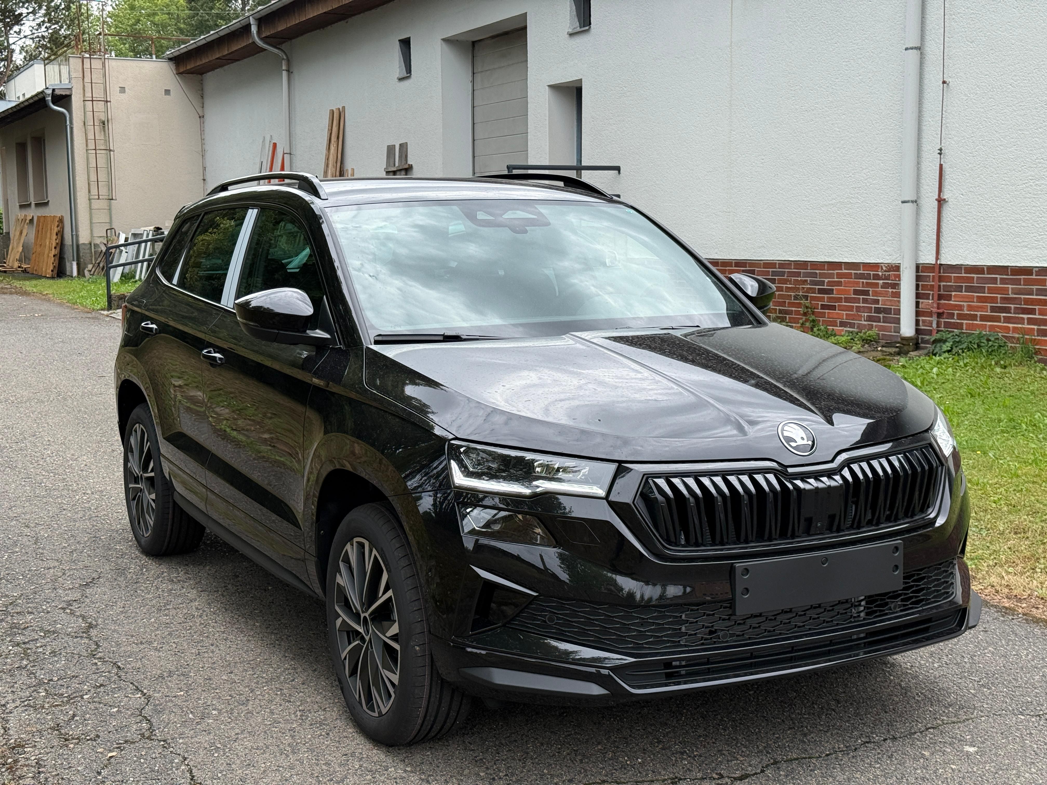 Škoda Karoq, 1,5 TSI 110 kW DSG Sportline - fotka 5