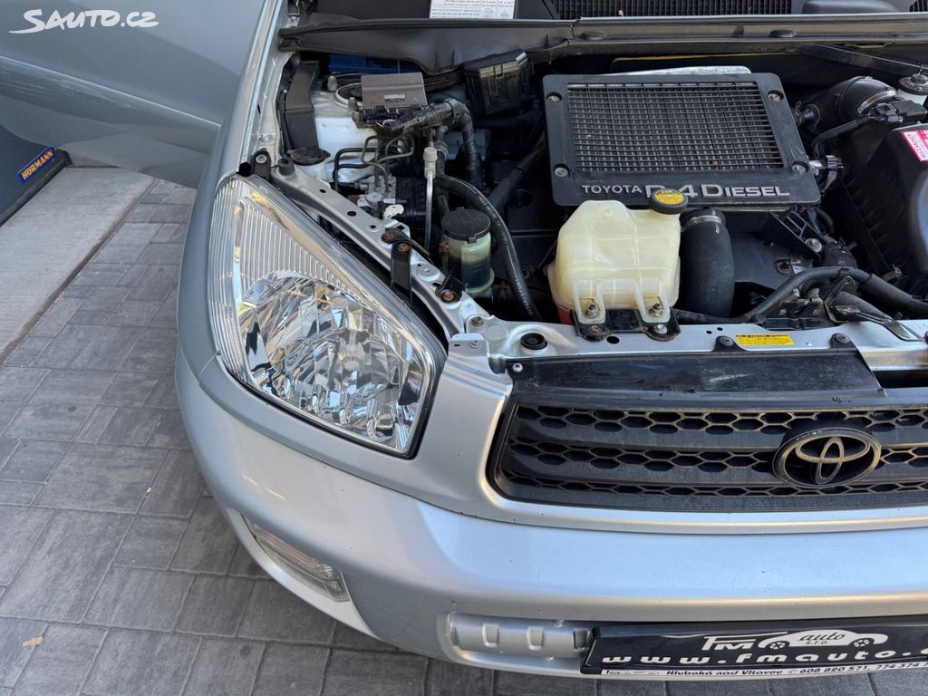 Toyota RAV4 2.0 D-4D 116 ch 4x4 • 3 portes • Boîte manuelle • Clim