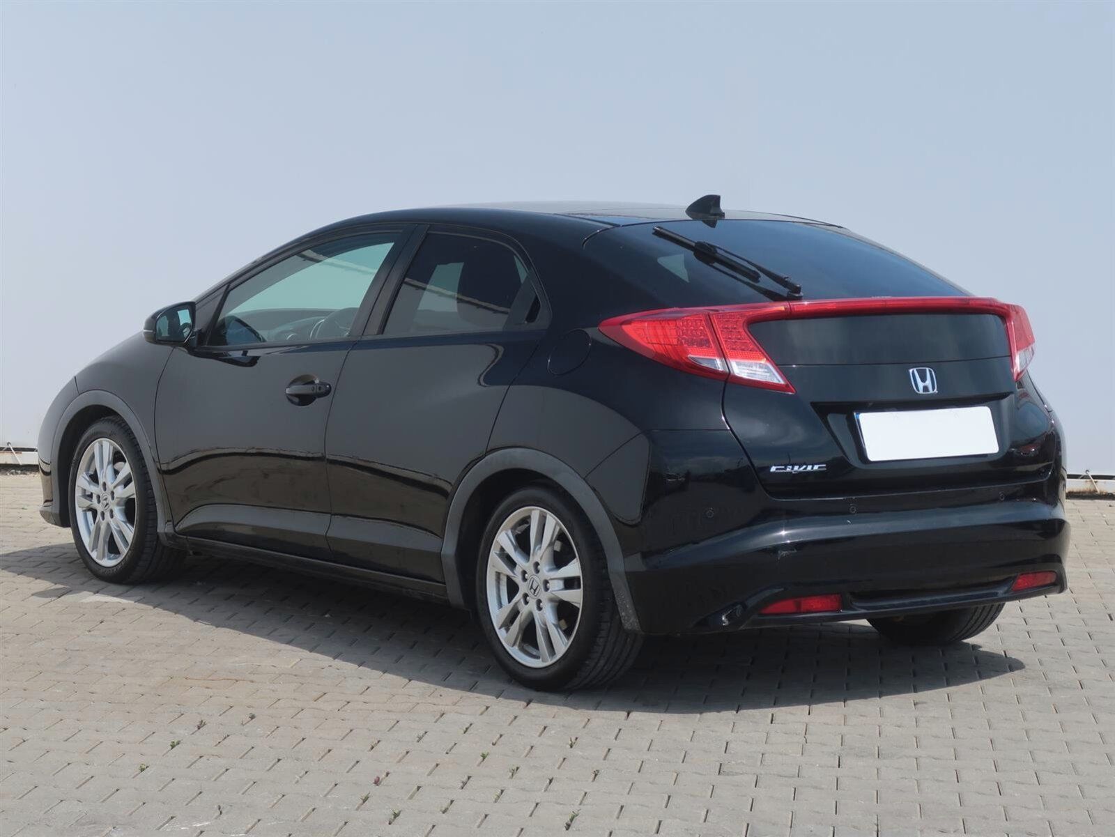 Honda Civic, 1.8 i-VTEC, Automat - fotka 4