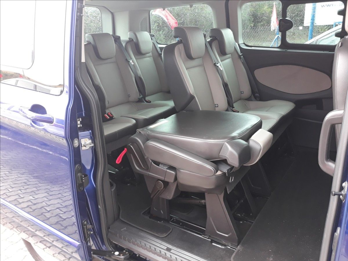 Ford Tourneo Custom, 2,2 TITANIUM 8 Míst č.75. - fotka 6