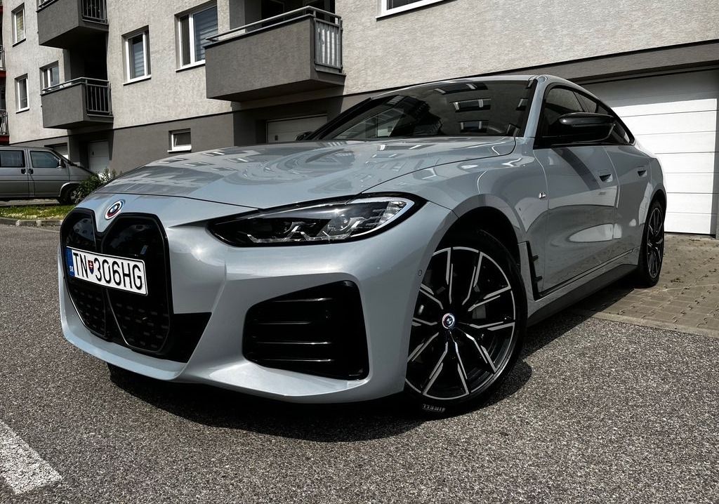 BMW i4, 40/Msport