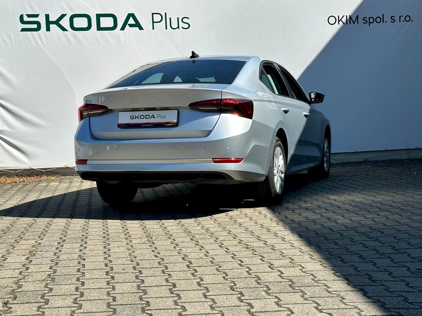 Škoda Octavia, 2.0 TDI 85kW Ambition DSG - fotka 2