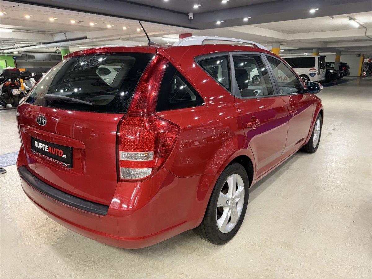 Kia Cee´d, 1,6 i - - fotka 6
