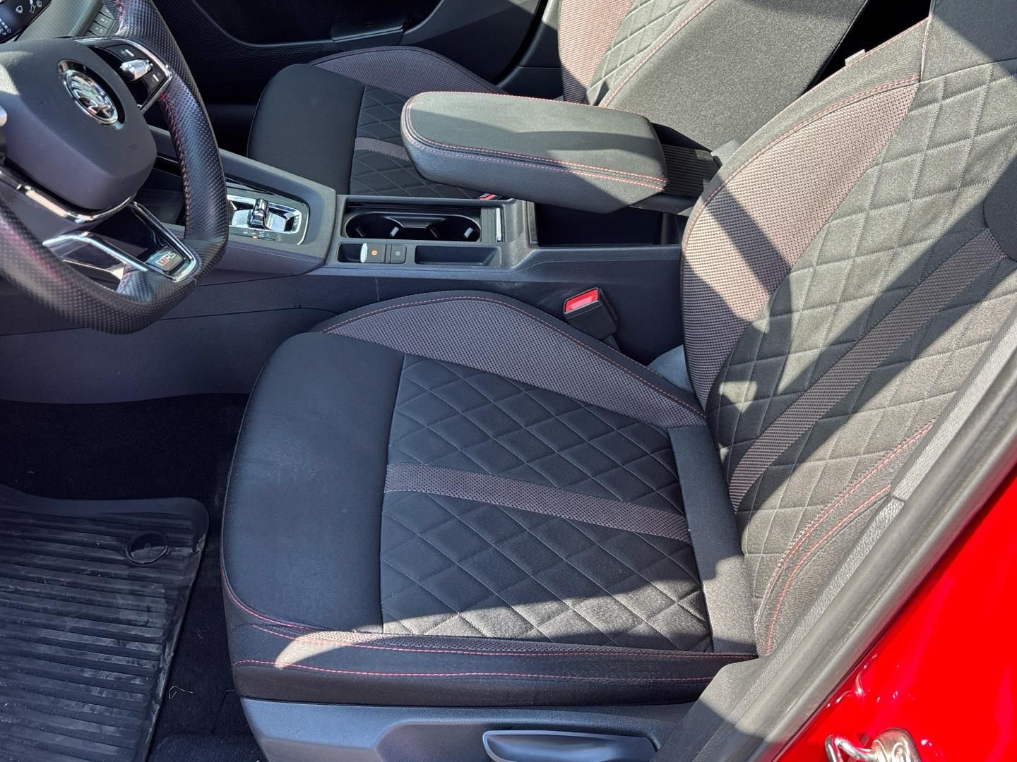 Škoda Octavia, 2.0 TDI / 147 kW RS DSG - fotka 6