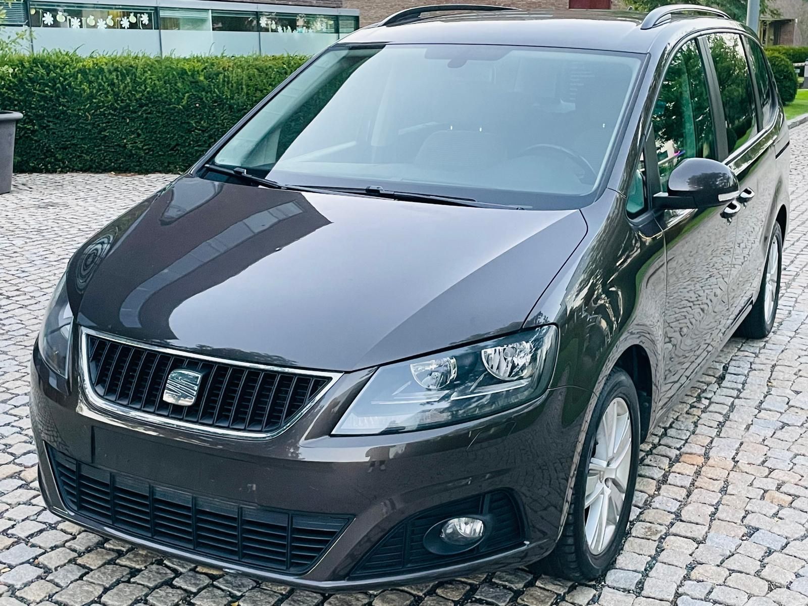 Seat Alhambra, 2.0TDI MANUÁL 7MÍST SERVISKA - fotka 2
