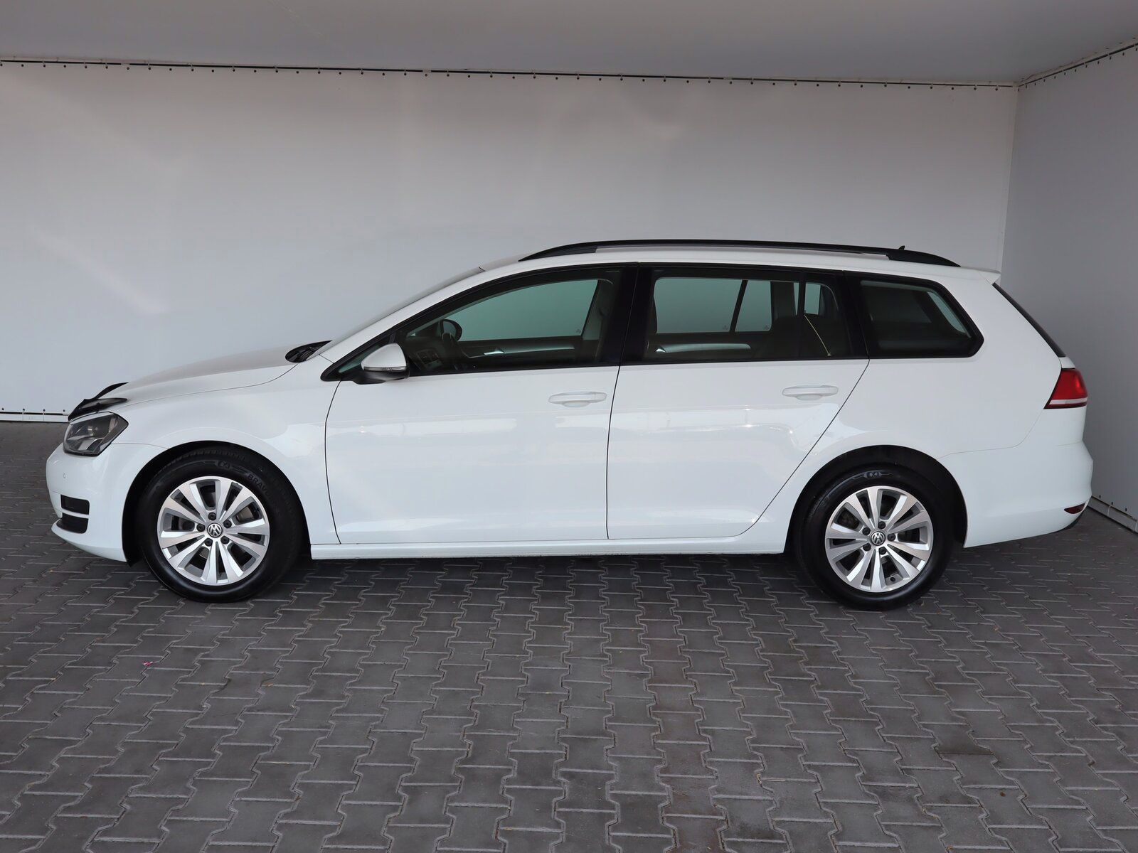 Volkswagen Golf, 1.6 TDI, Automat, Serv.kniha - fotka 3